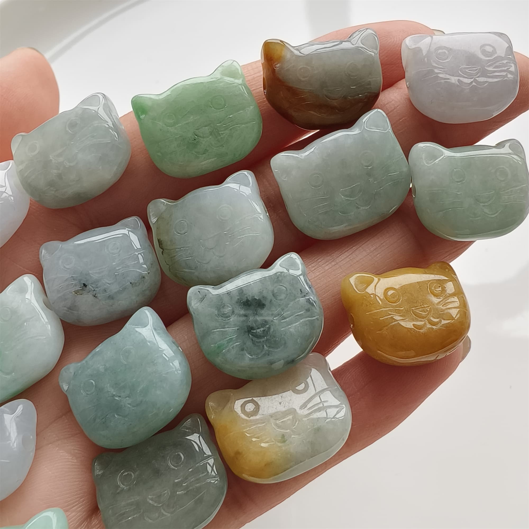 DDP 5pcs 14-18mm Natural Certificated Multi Color Burmese Jadeite Kitty Beads