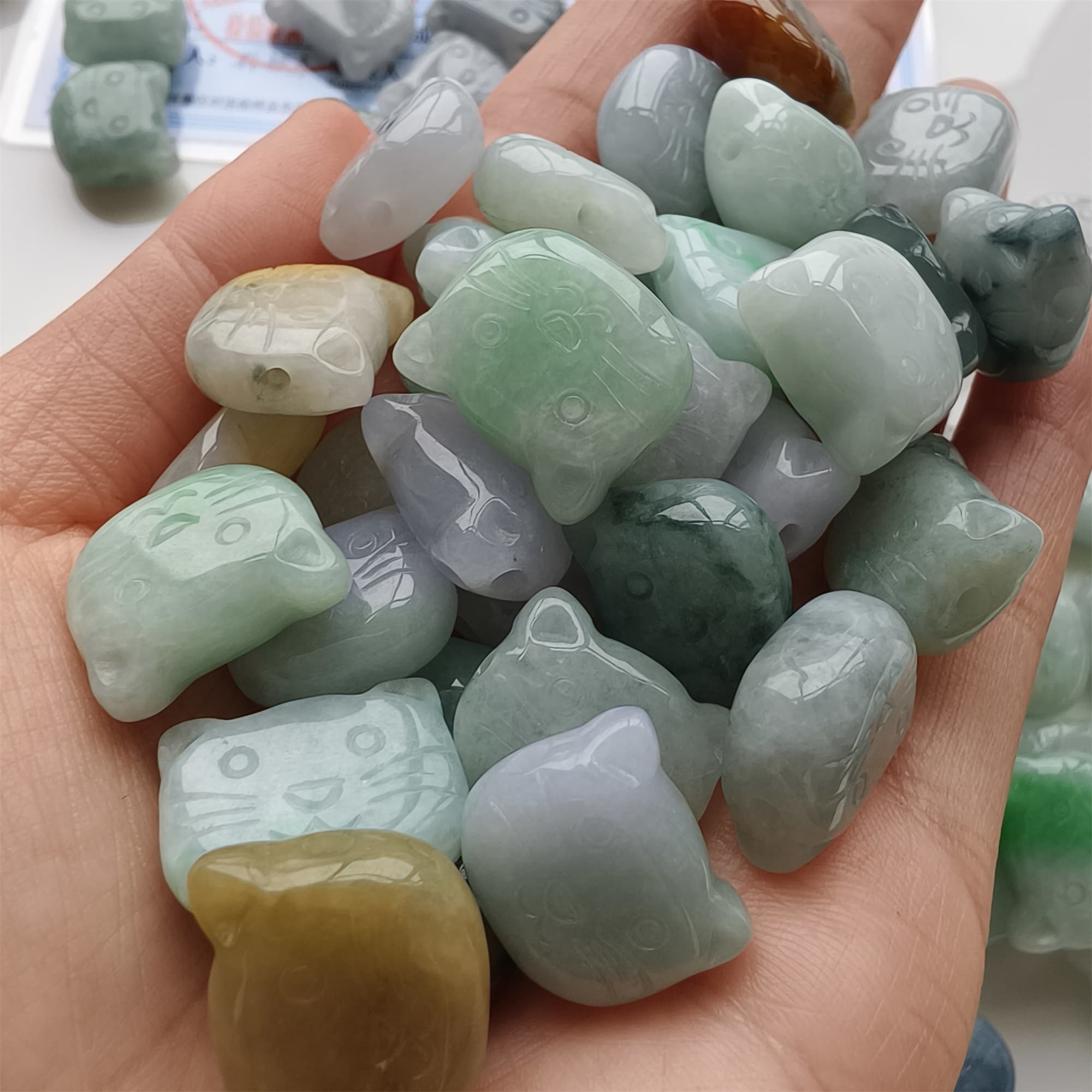 DDP 5pcs 14-18mm Natural Certificated Multi Color Burmese Jadeite Kitty Beads