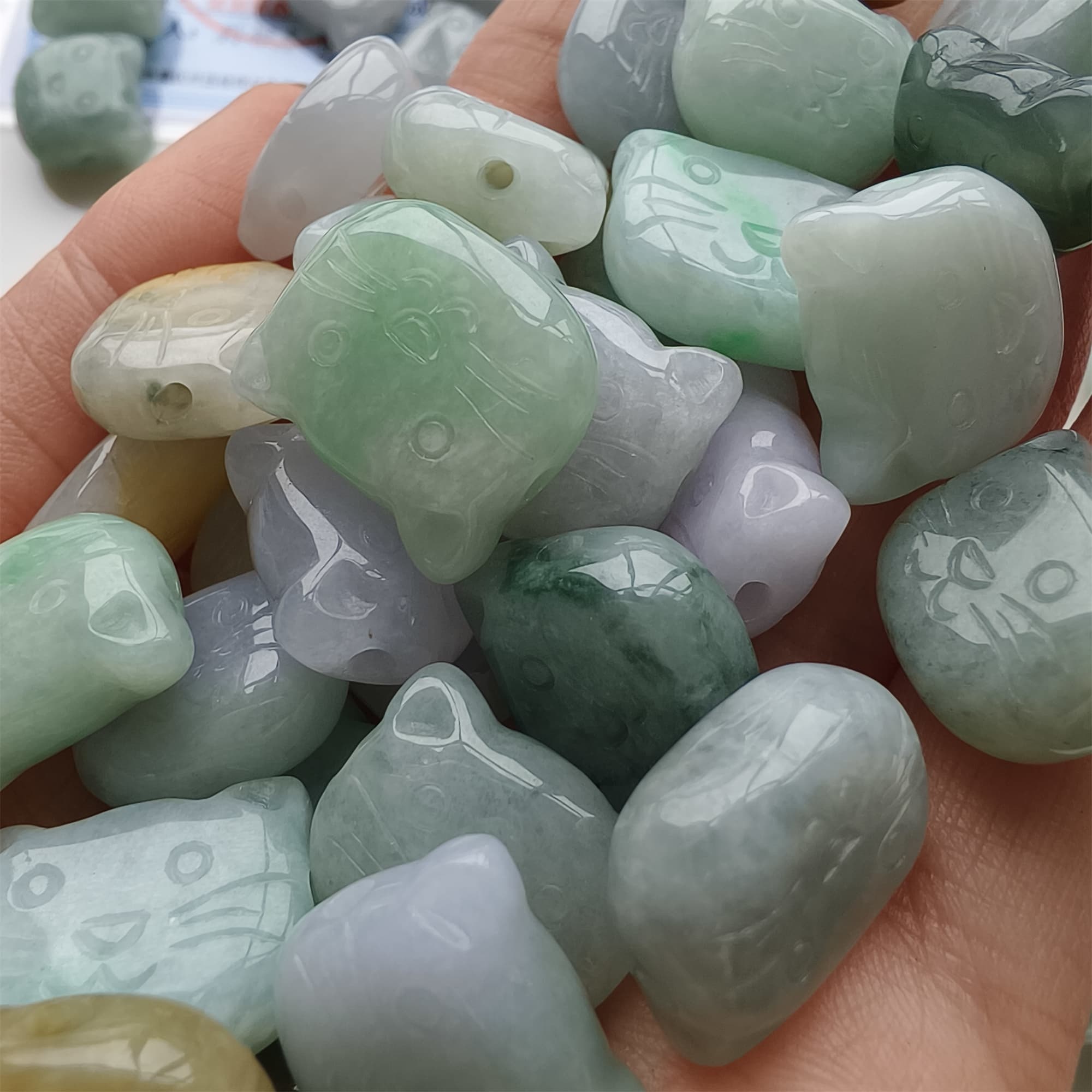 DDP 5pcs 14-18mm Natural Certificated Multi Color Burmese Jadeite Kitty Beads