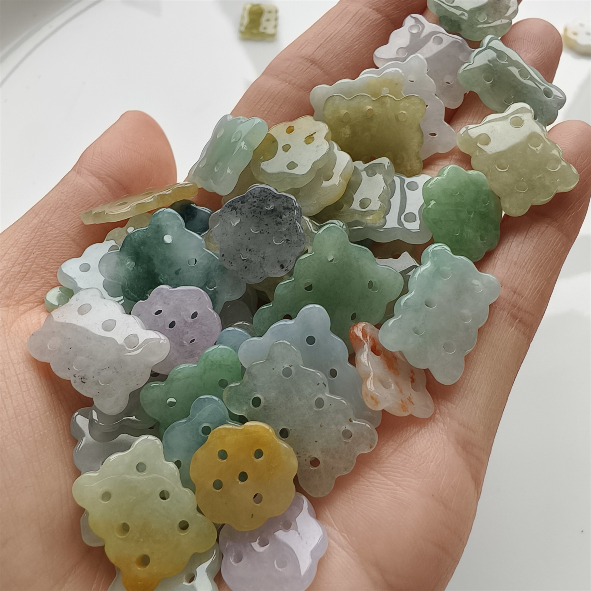 DDP 5pcs 13-19mm Natural Certificated Multi Color Burmese Jadeite Cookie Beads