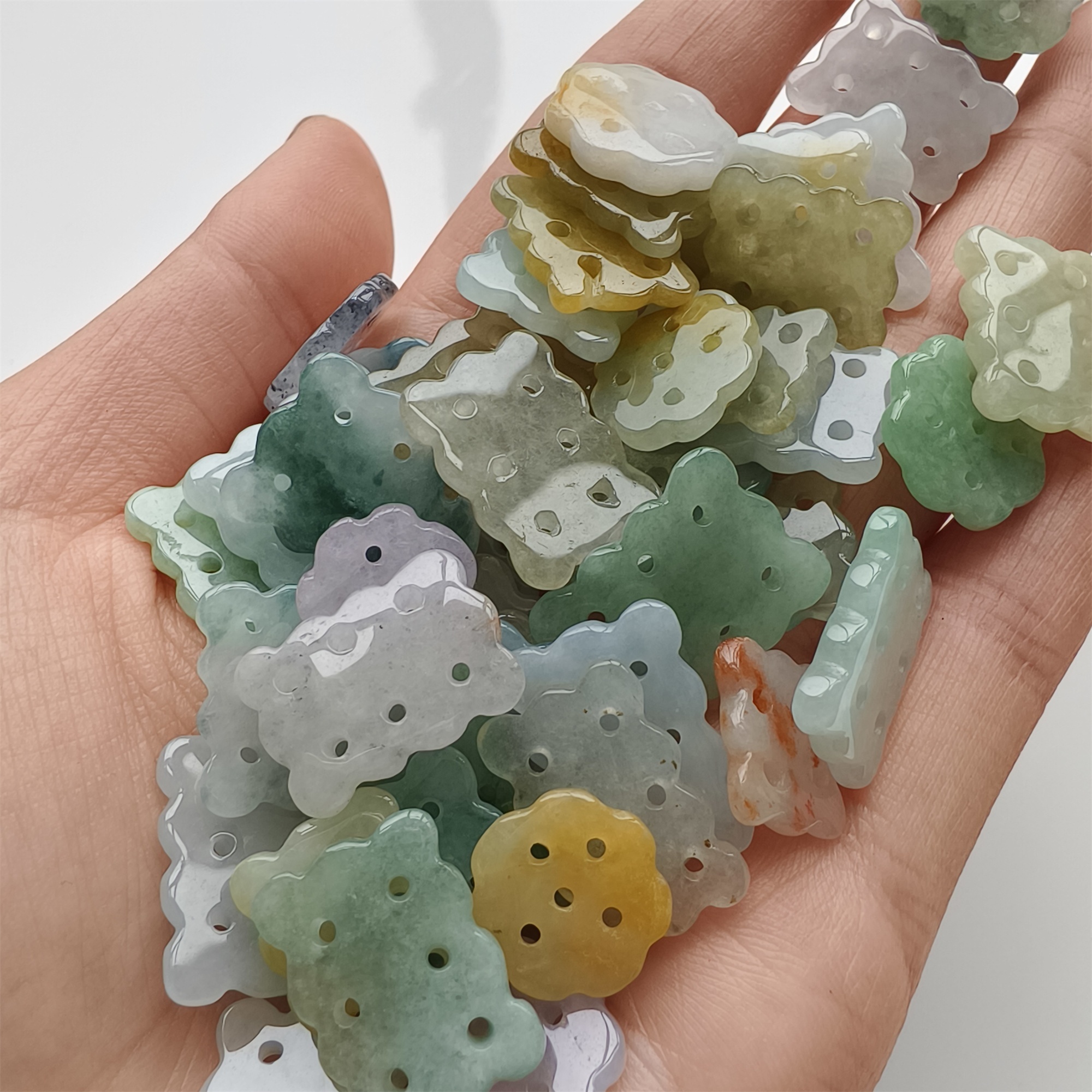 DDP 5pcs 13-19mm Natural Certificated Multi Color Burmese Jadeite Cookie Beads