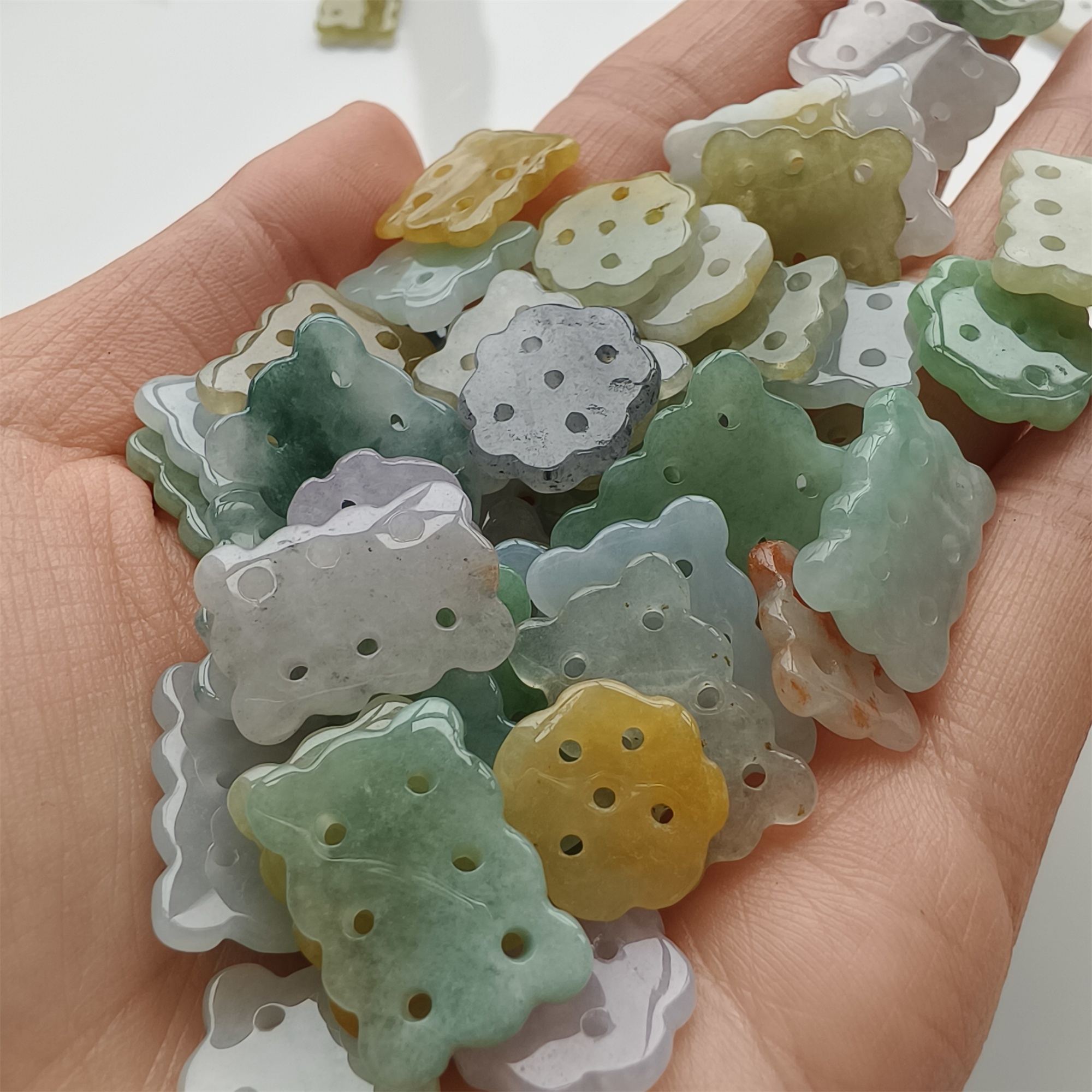 DDP 5pcs 13-19mm Natural Certificated Multi Color Burmese Jadeite Cookie Beads