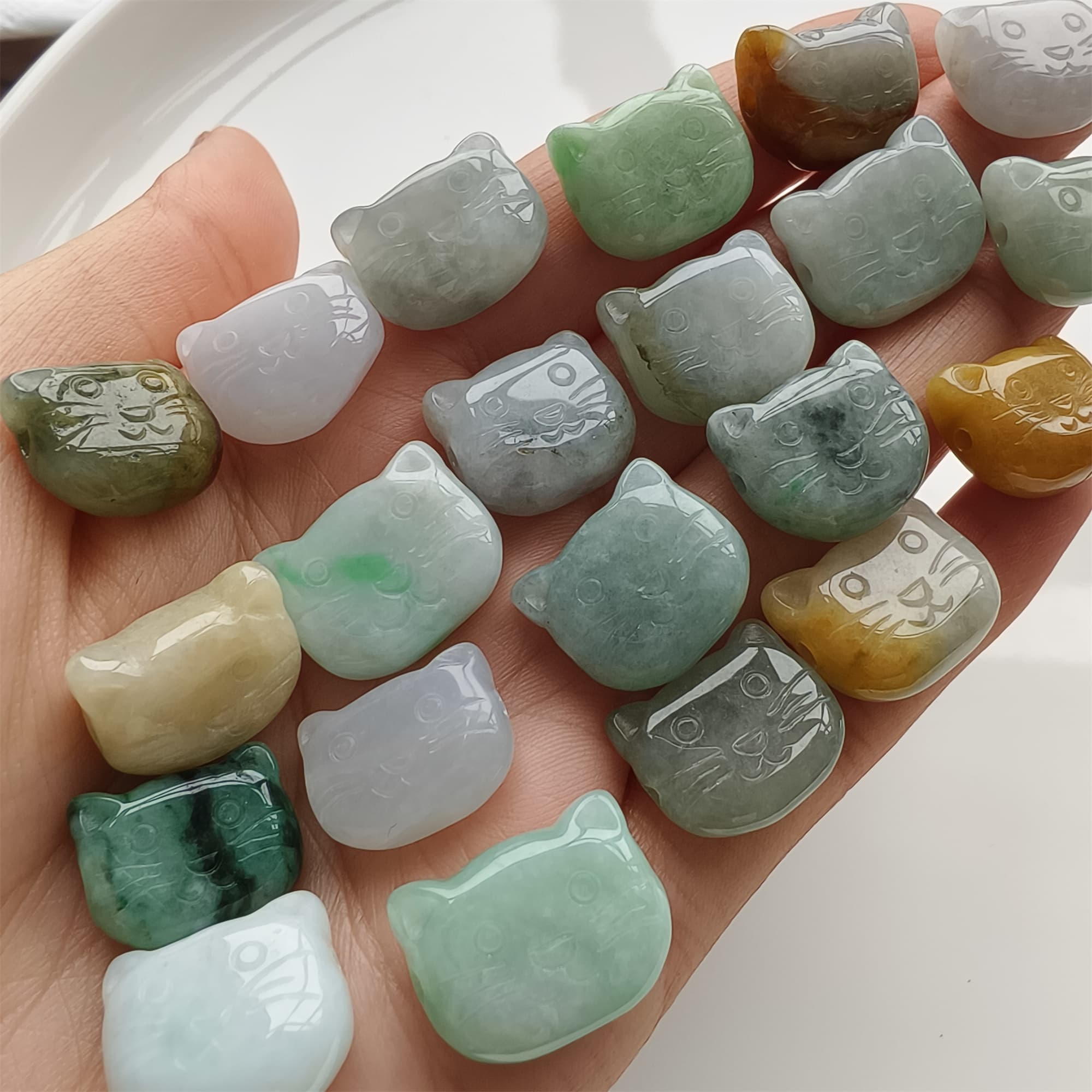 DDP 5pcs 14-18mm Natural Certificated Multi Color Burmese Jadeite Kitty Beads