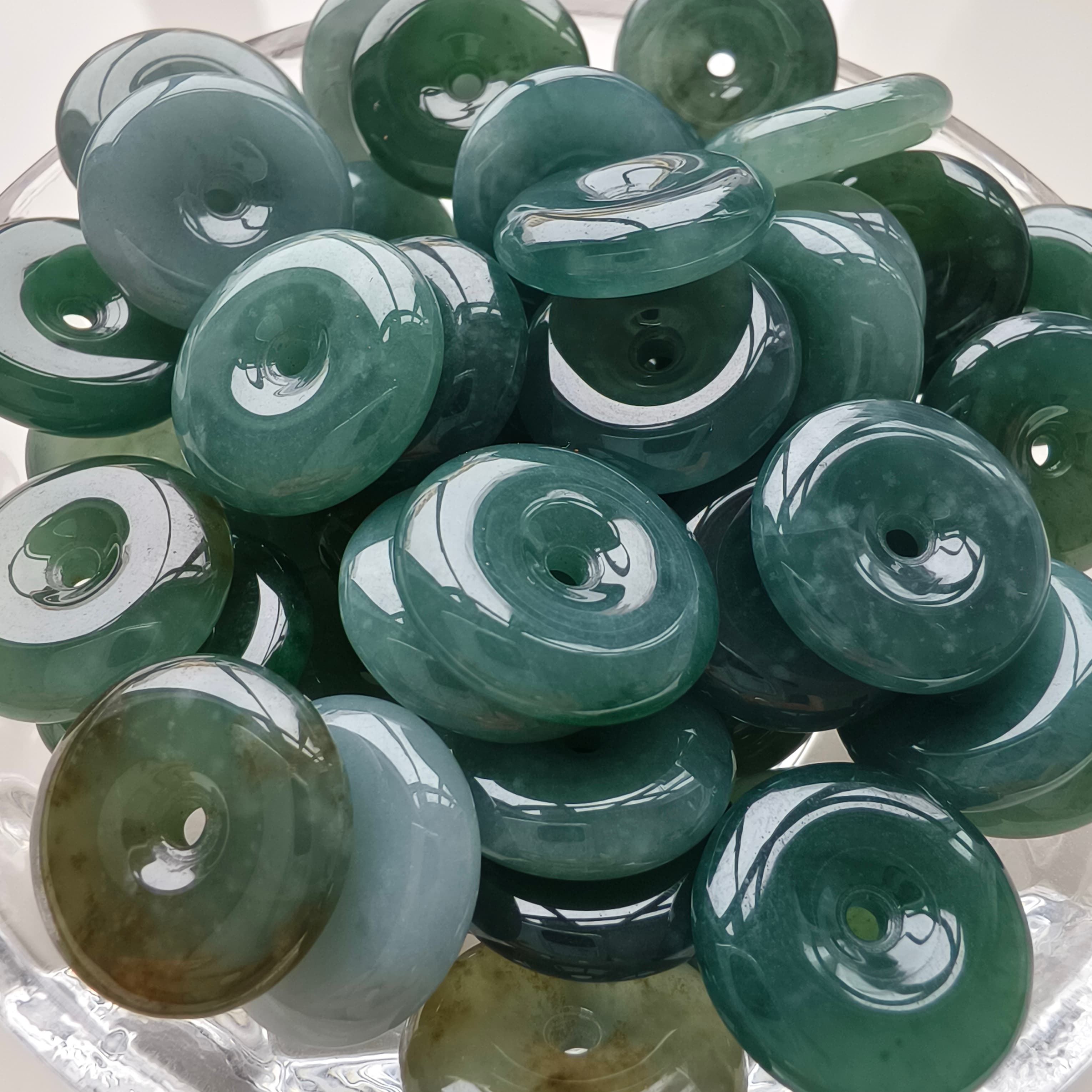 DDP 5pcs 16mm Natural Certificated Type A Icy Blue Watery Guatemalan Jadeite Safety Buckle Beads