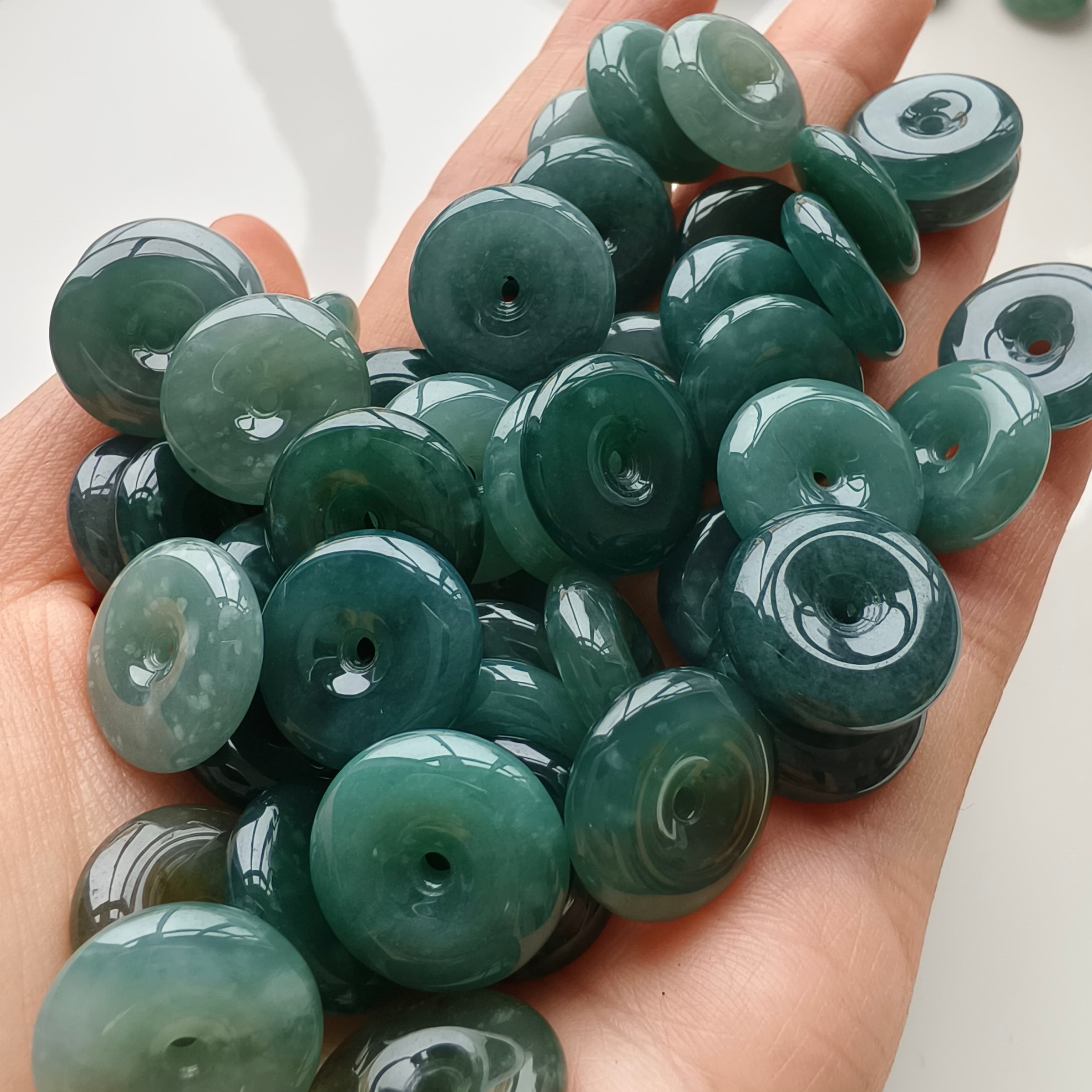 DDP 5pcs 16mm Natural Certificated Type A Icy Blue Watery Guatemalan Jadeite Safety Buckle Beads