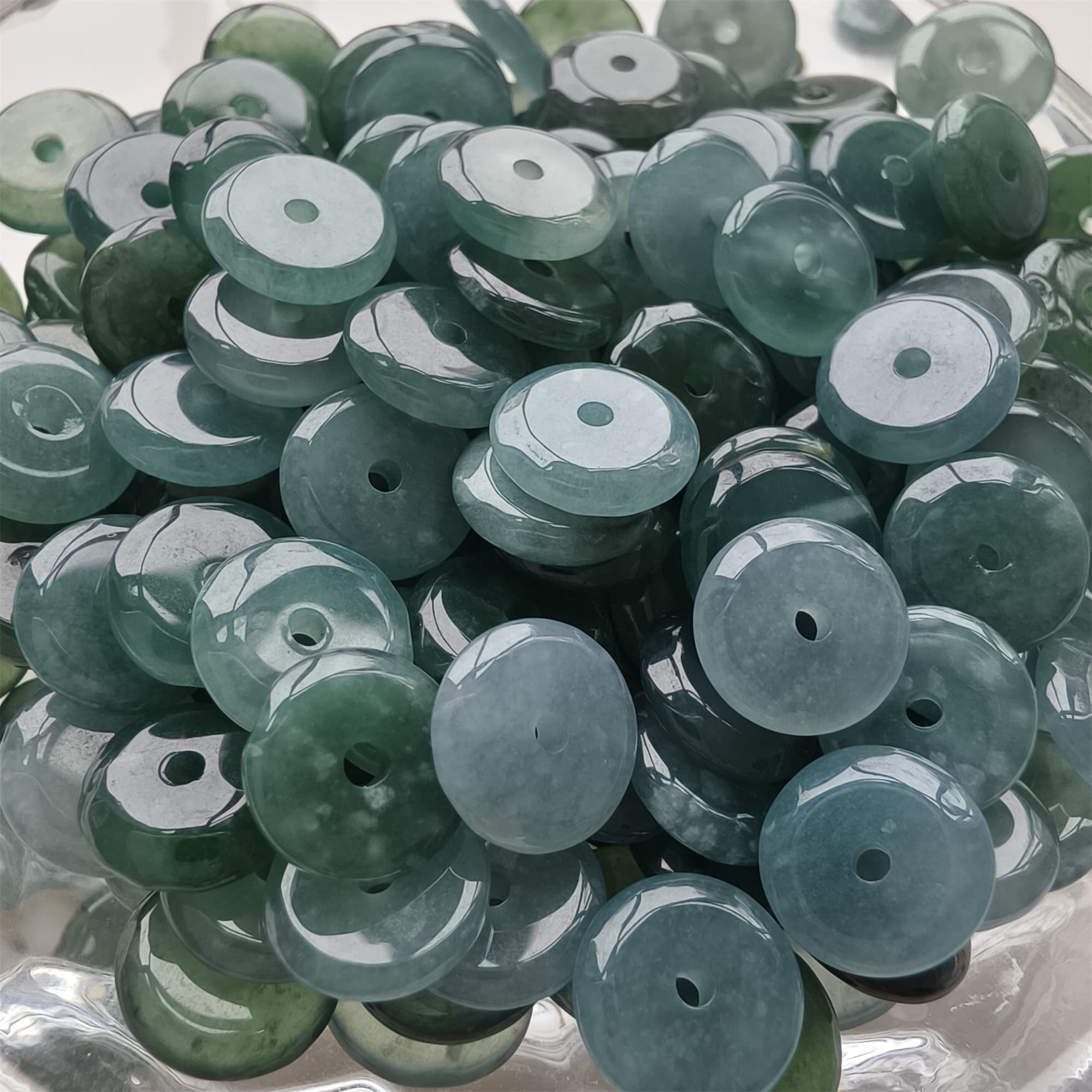 DDP 50pcs 9mm Natural Certificated Type A Icy Blue Watery Guatemalan Jadeite Safety Buckle Beads