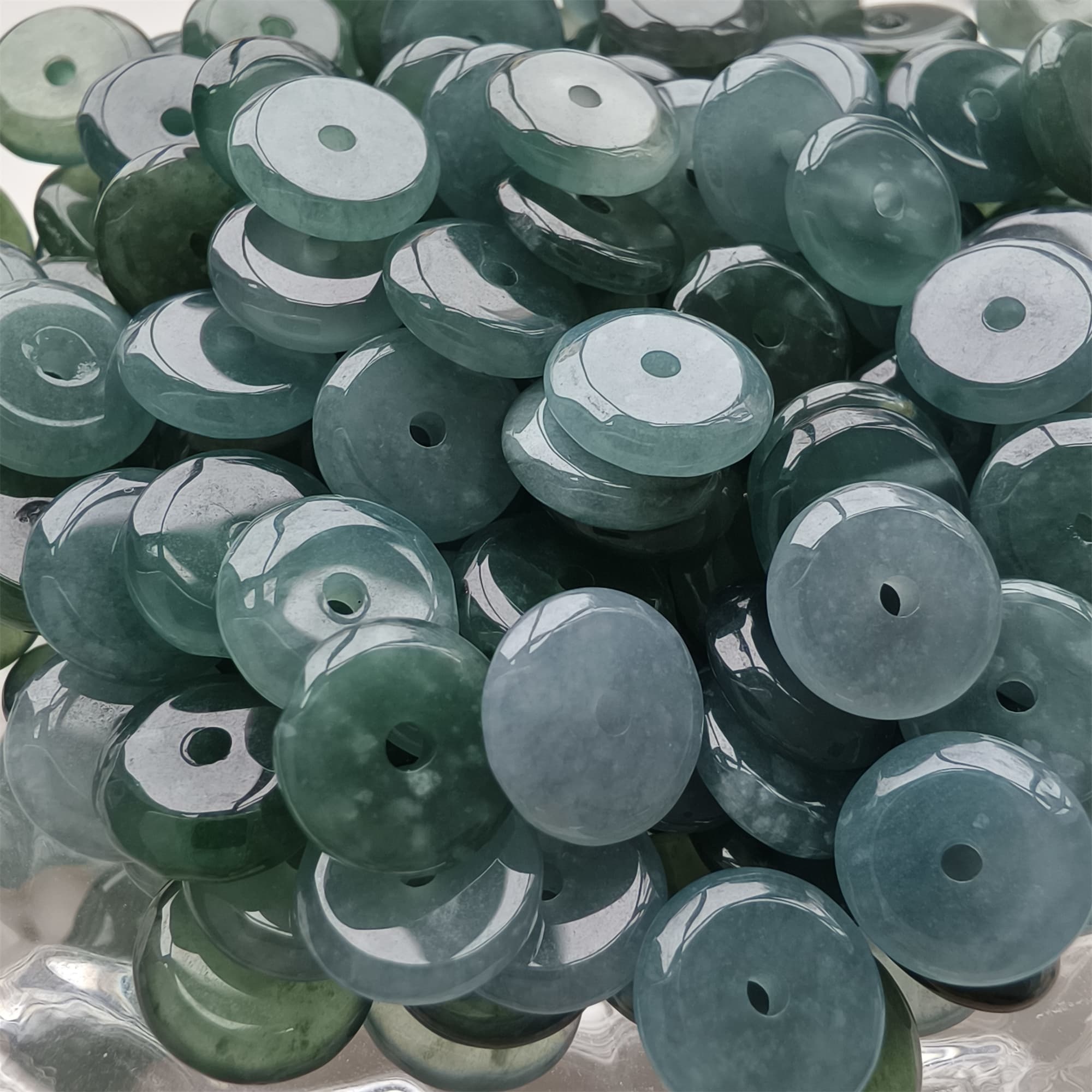 DDP 50pcs 9mm Natural Certificated Type A Icy Blue Watery Guatemalan Jadeite Safety Buckle Beads