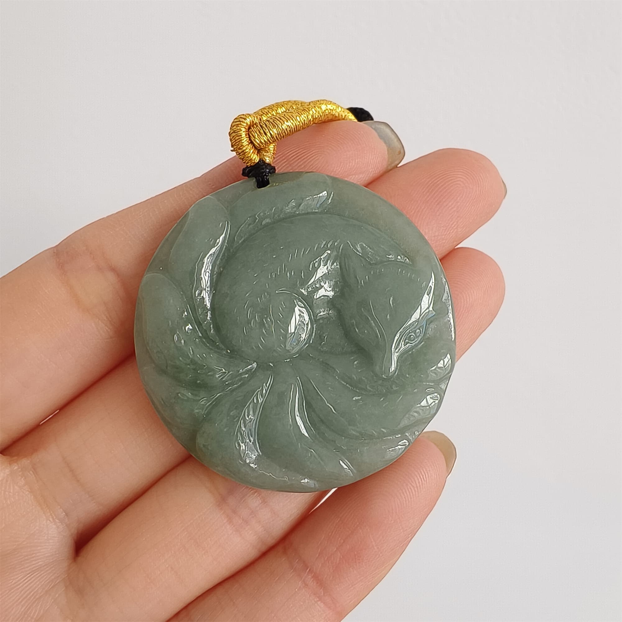 DDP 37mm Natural Certificated Type A Green Burmese Jadeite Round Pendant With Nine Tailed Fox Carved