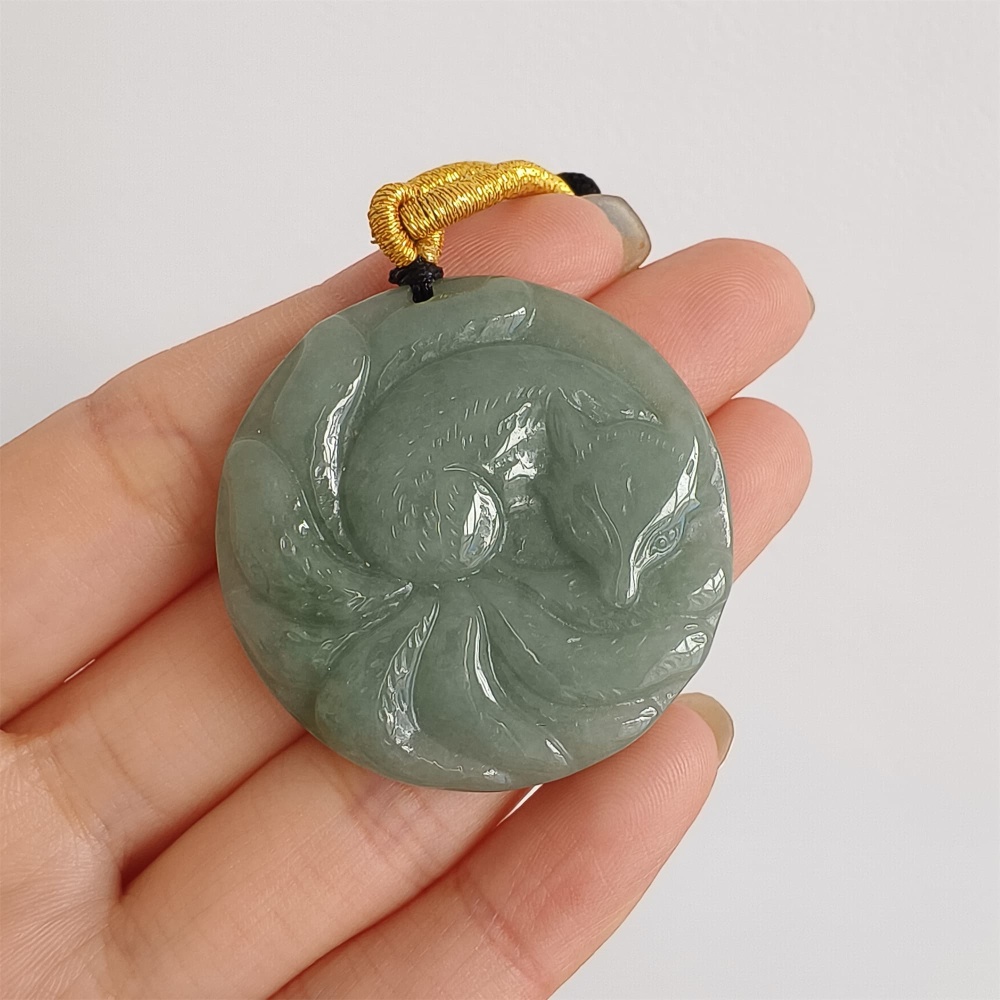 DDP 37mm Natural Certificated Type A Green Burmese Jadeite Round Pendant With Nine Tailed Fox Carved