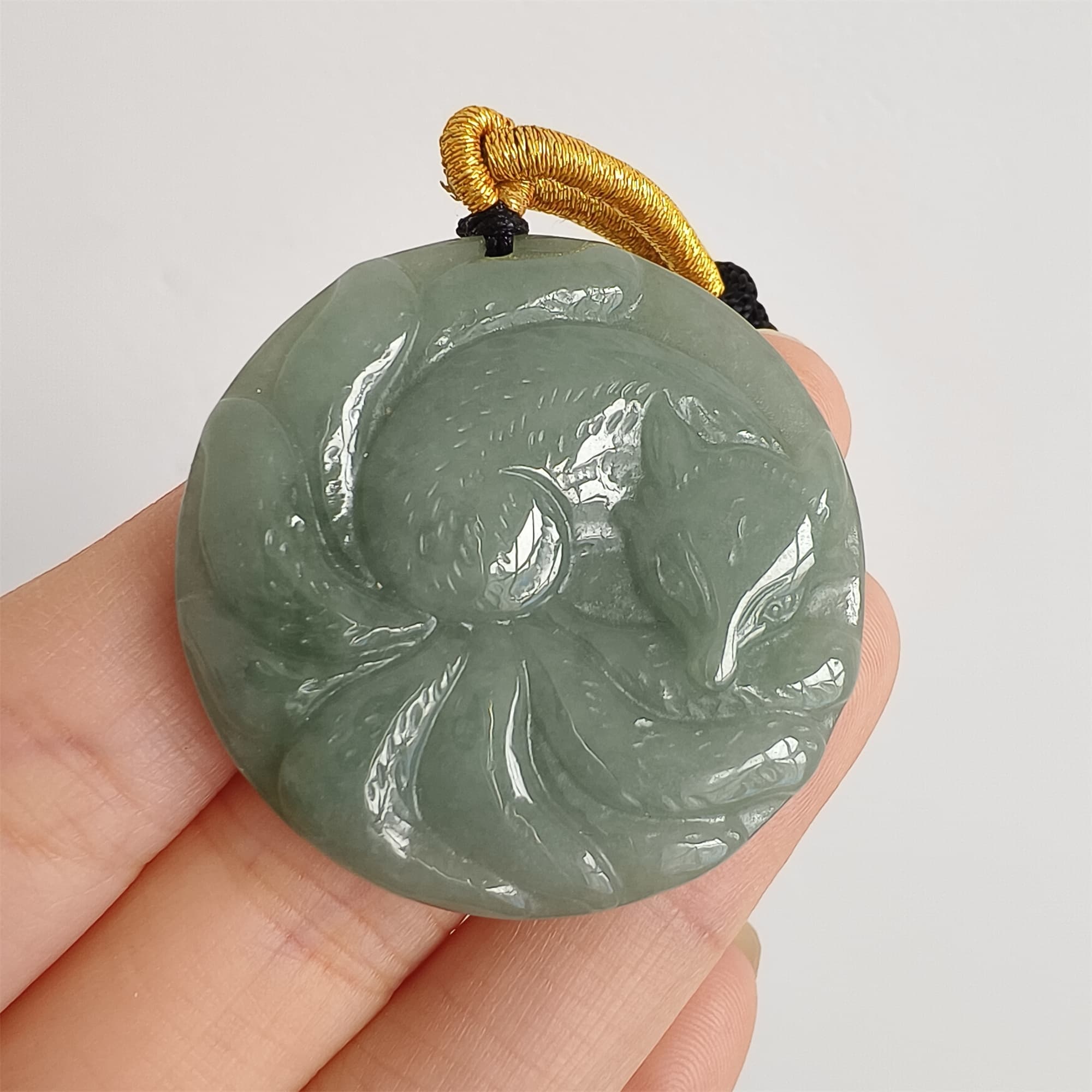 DDP 37mm Natural Certificated Type A Green Burmese Jadeite Round Pendant With Nine Tailed Fox Carved