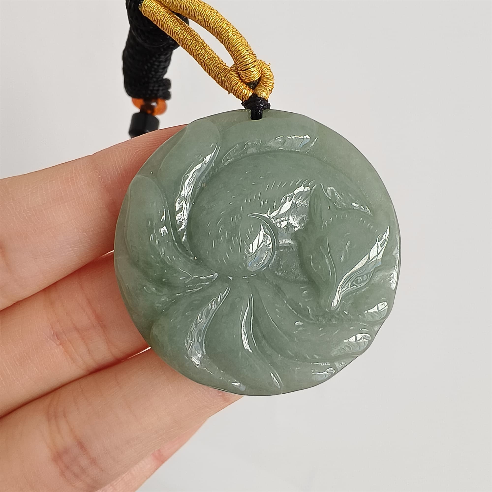 DDP 37mm Natural Certificated Type A Green Burmese Jadeite Round Pendant With Nine Tailed Fox Carved