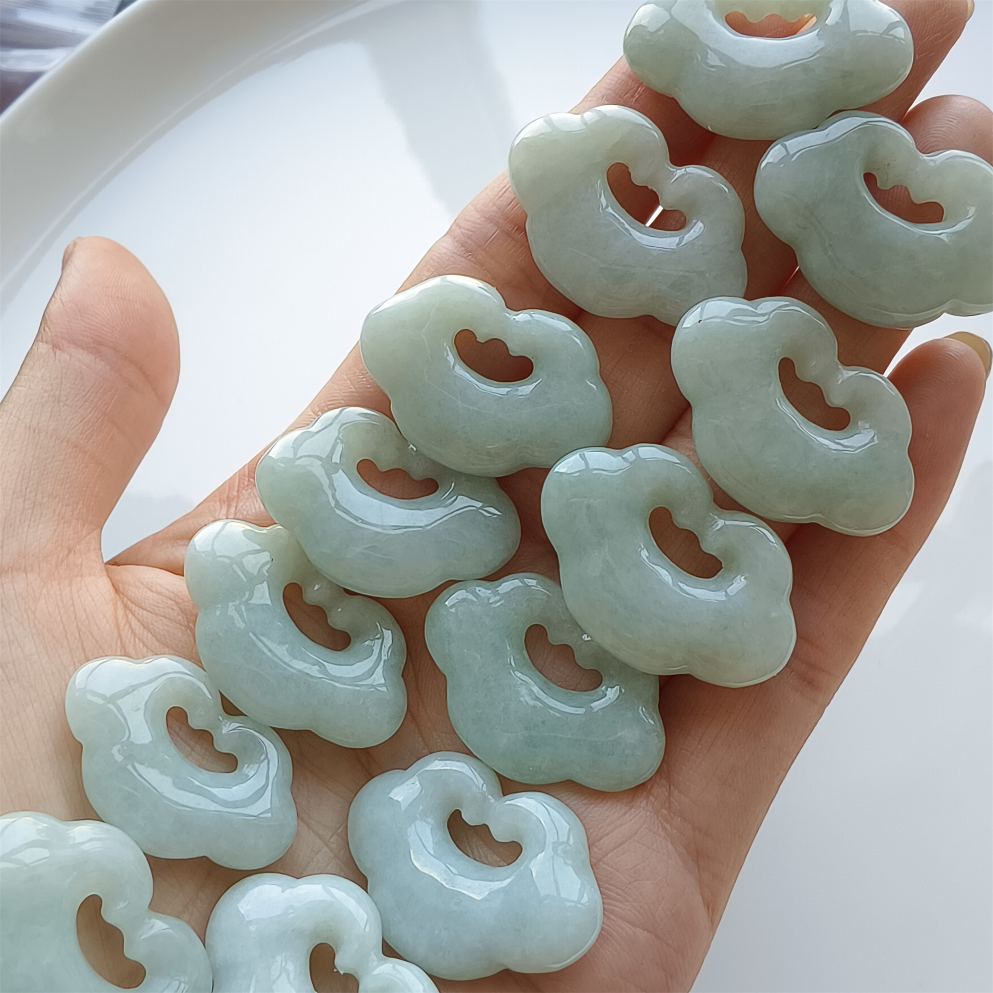 3pcs Natural Certificated Type A 15X25X5mm Green Burmese Jadeite Ruyi Pendant,Amulet Pendant,DIY Jewelry Supplies