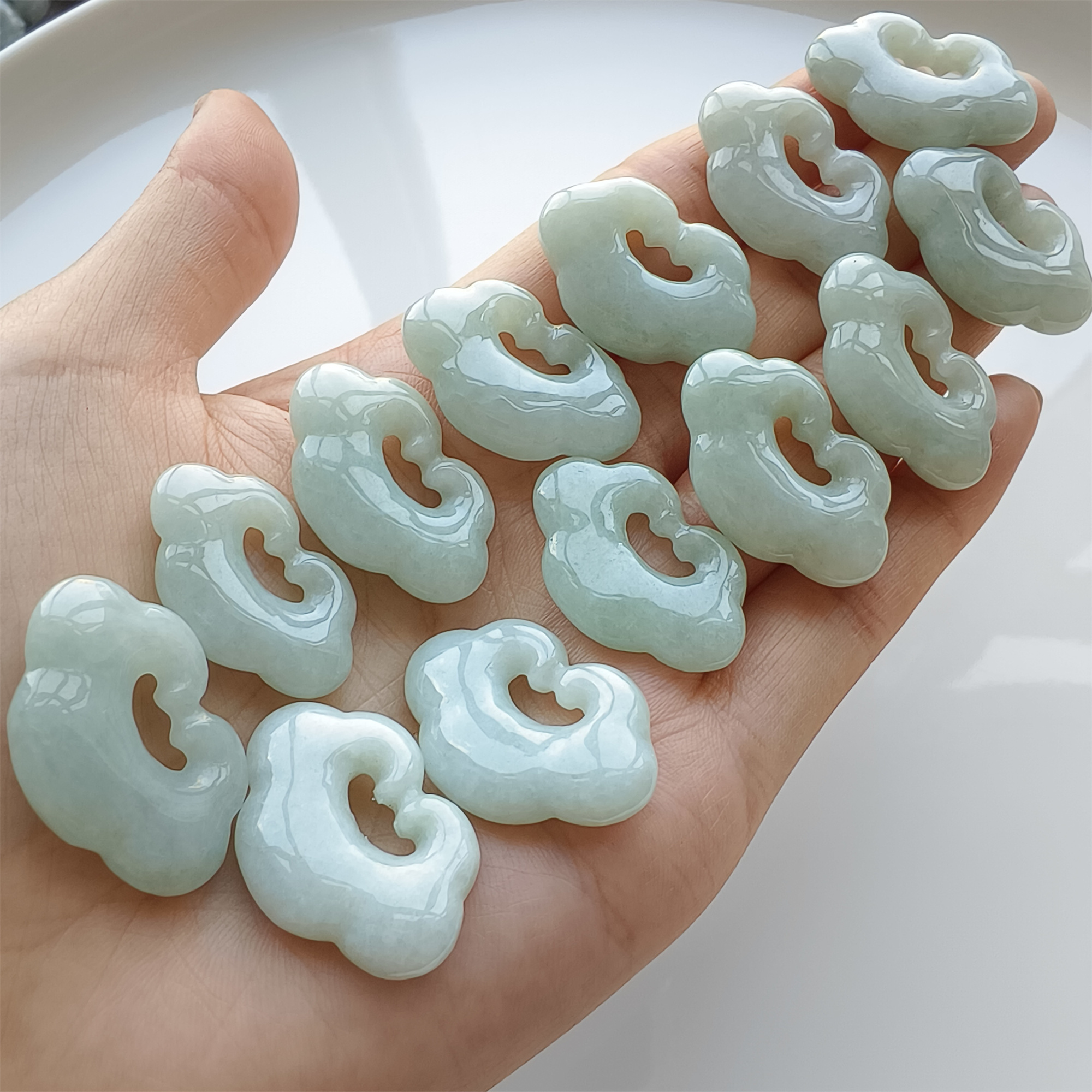 3pcs Natural Certificated Type A 15X25X5mm Green Burmese Jadeite Ruyi Pendant,Amulet Pendant,DIY Jewelry Supplies