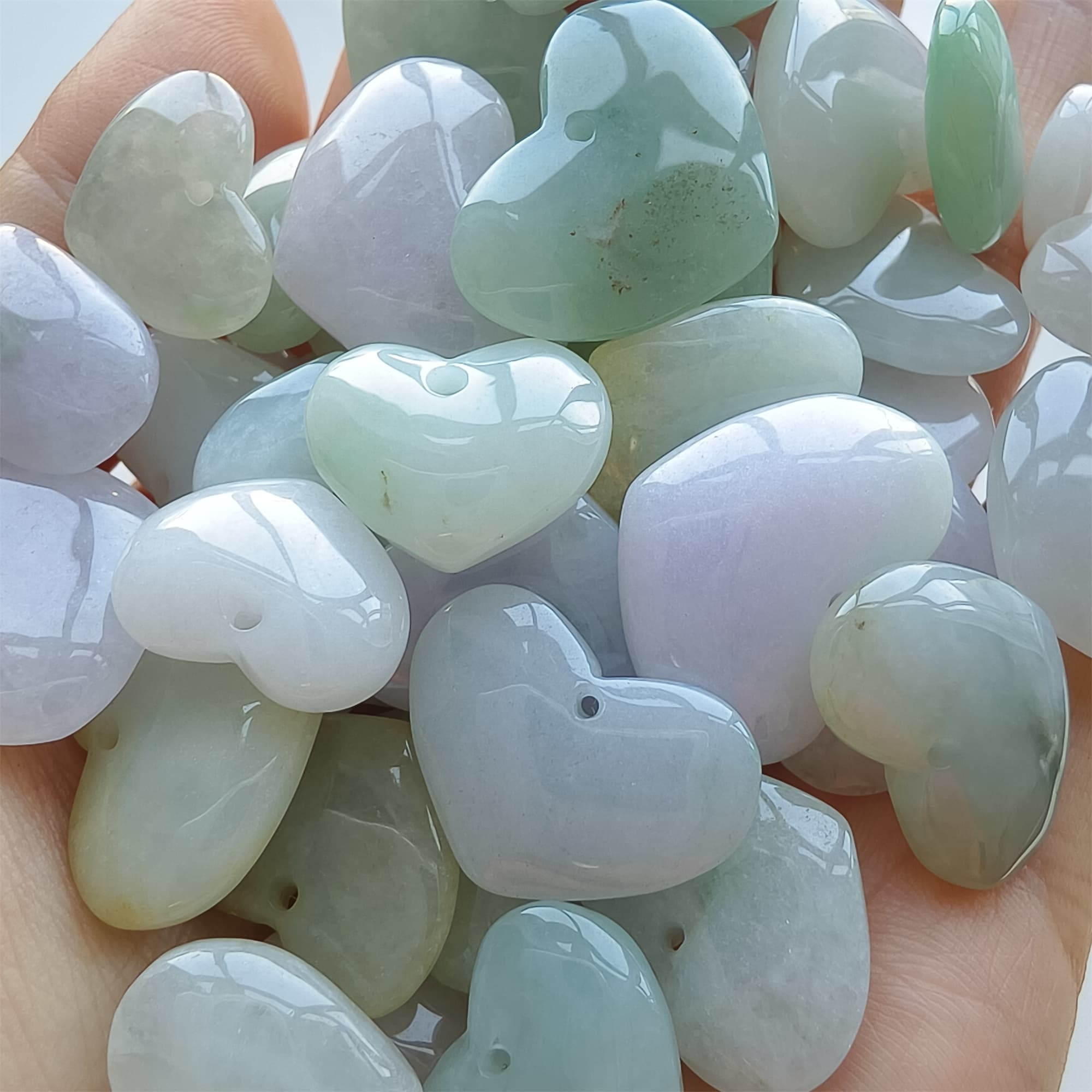 DDP 10pcs 14.5-21mm Natural Certificated Type A Icy Green White Burmese Jadeite Heart Beads