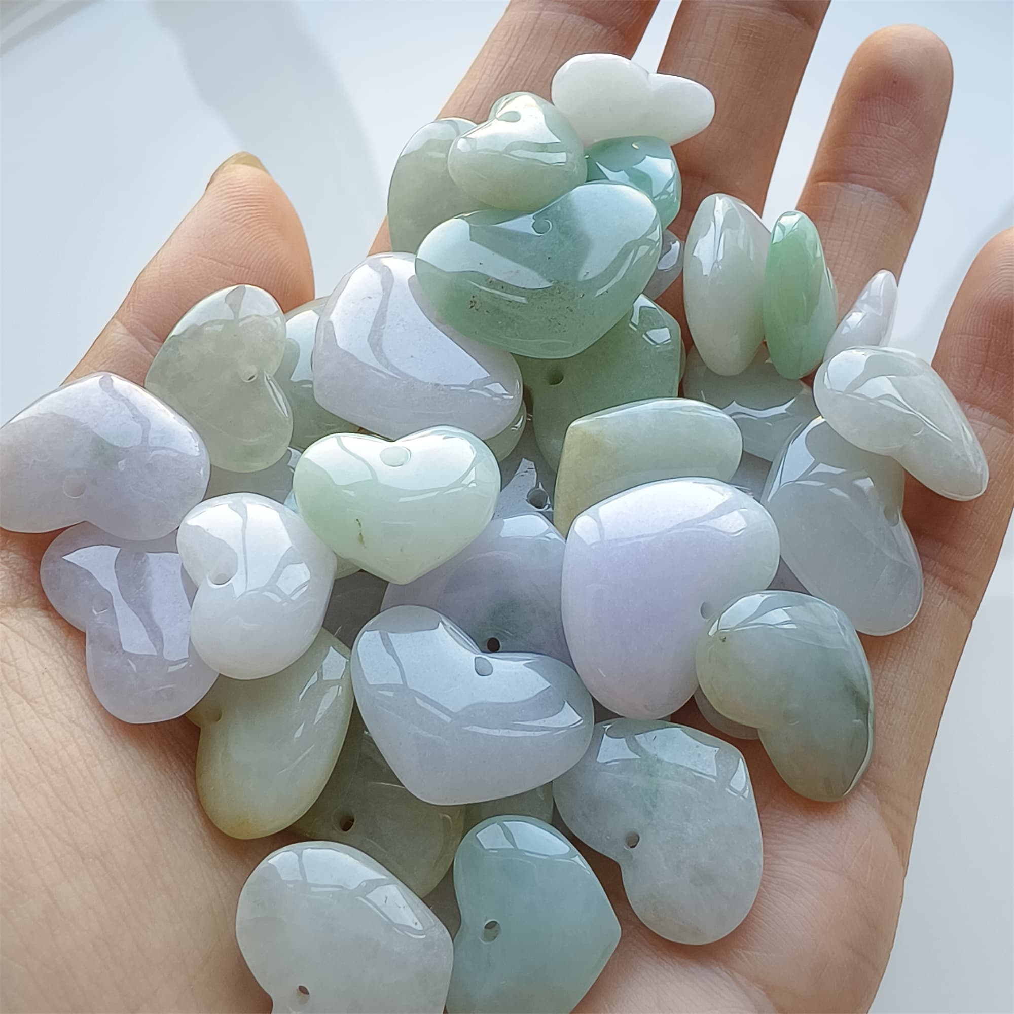 DDP 10pcs 14.5-21mm Natural Certificated Type A Icy Green White Burmese Jadeite Heart Beads