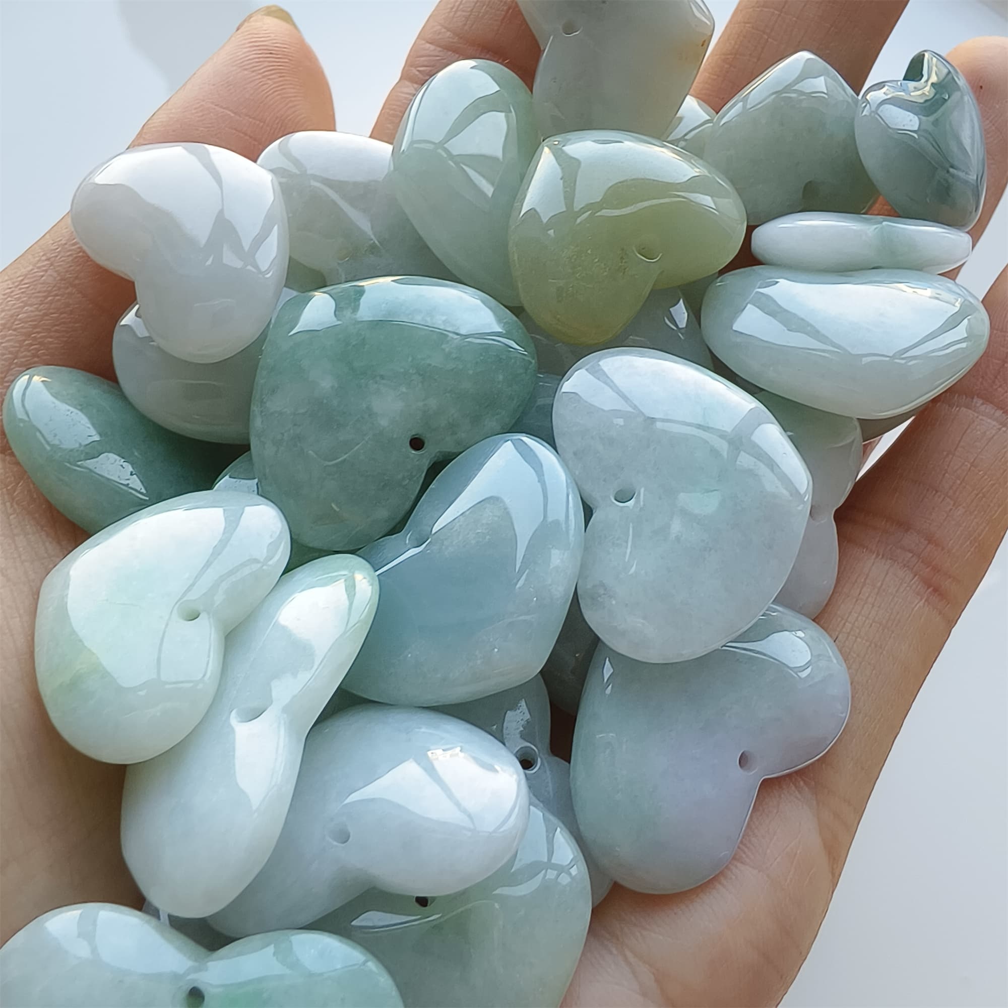 DDP 5pcs 20-29mm Natural Certificated Type A Icy Green White Burmese Jadeite Heart Beads