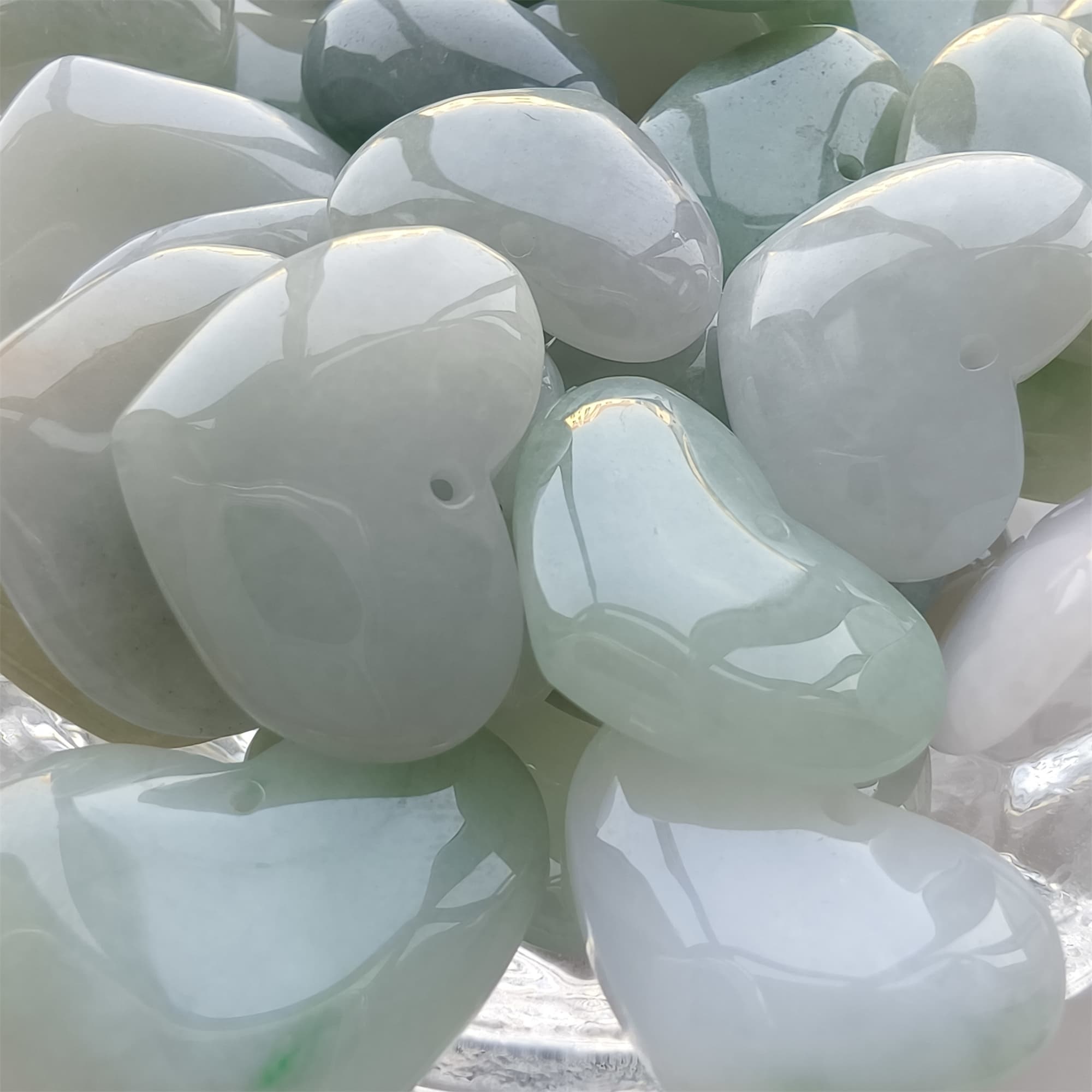 DDP 5pcs 20-29mm Natural Certificated Type A Icy Green White Burmese Jadeite Heart Beads