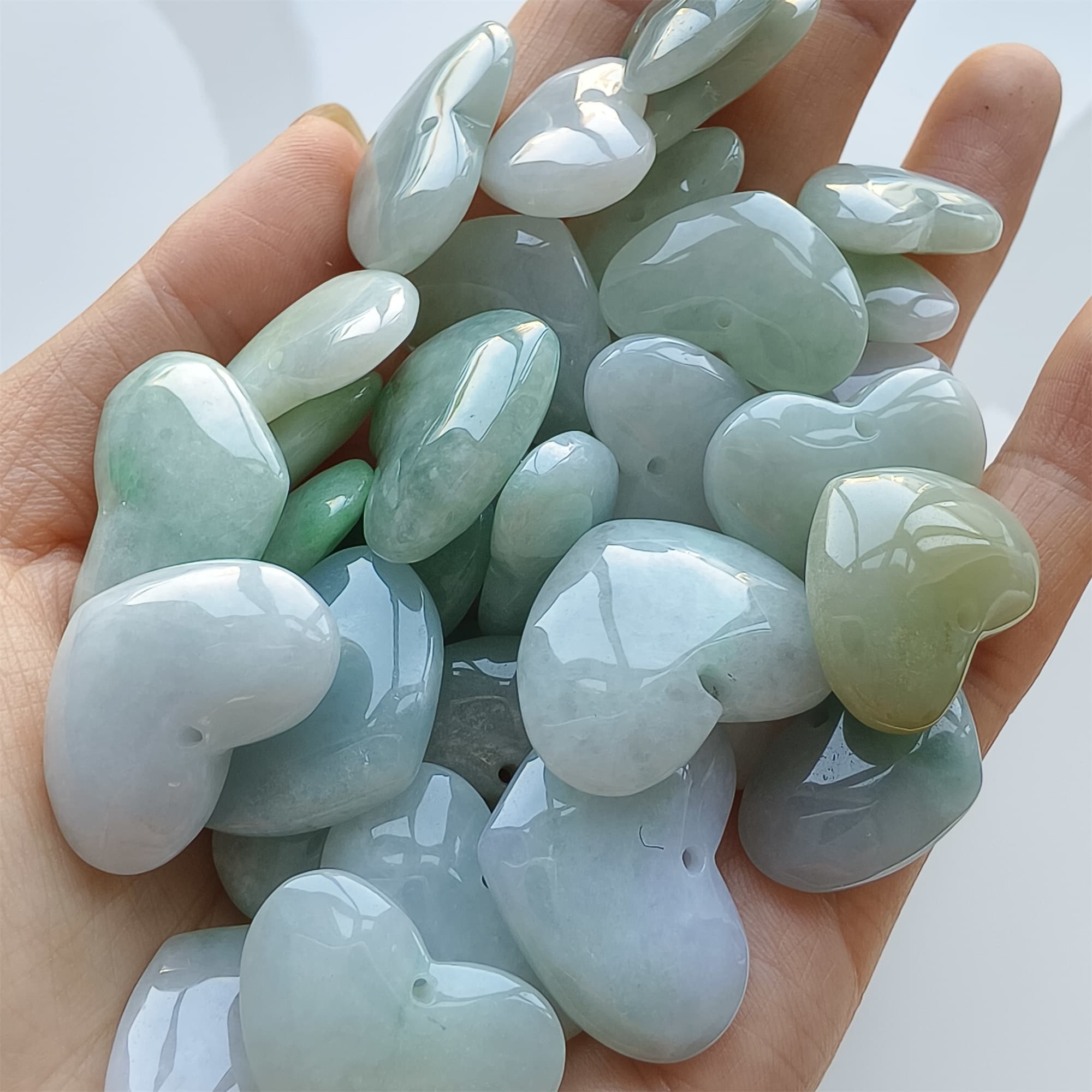 DDP 5pcs 20-29mm Natural Certificated Type A Icy Green White Burmese Jadeite Heart Beads