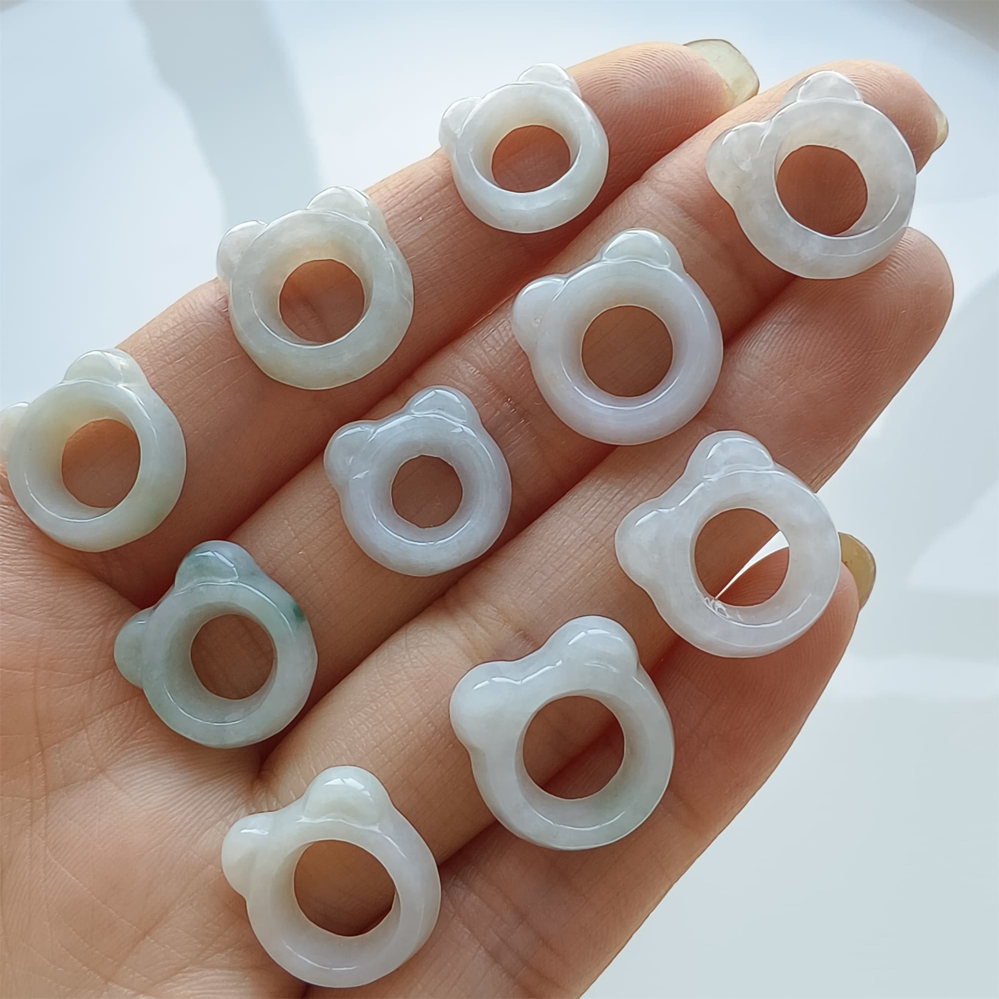 DDP 5pcs 12-13.5mm Natural Certificated Type A Green White Burmese Jadeite Bear Beads
