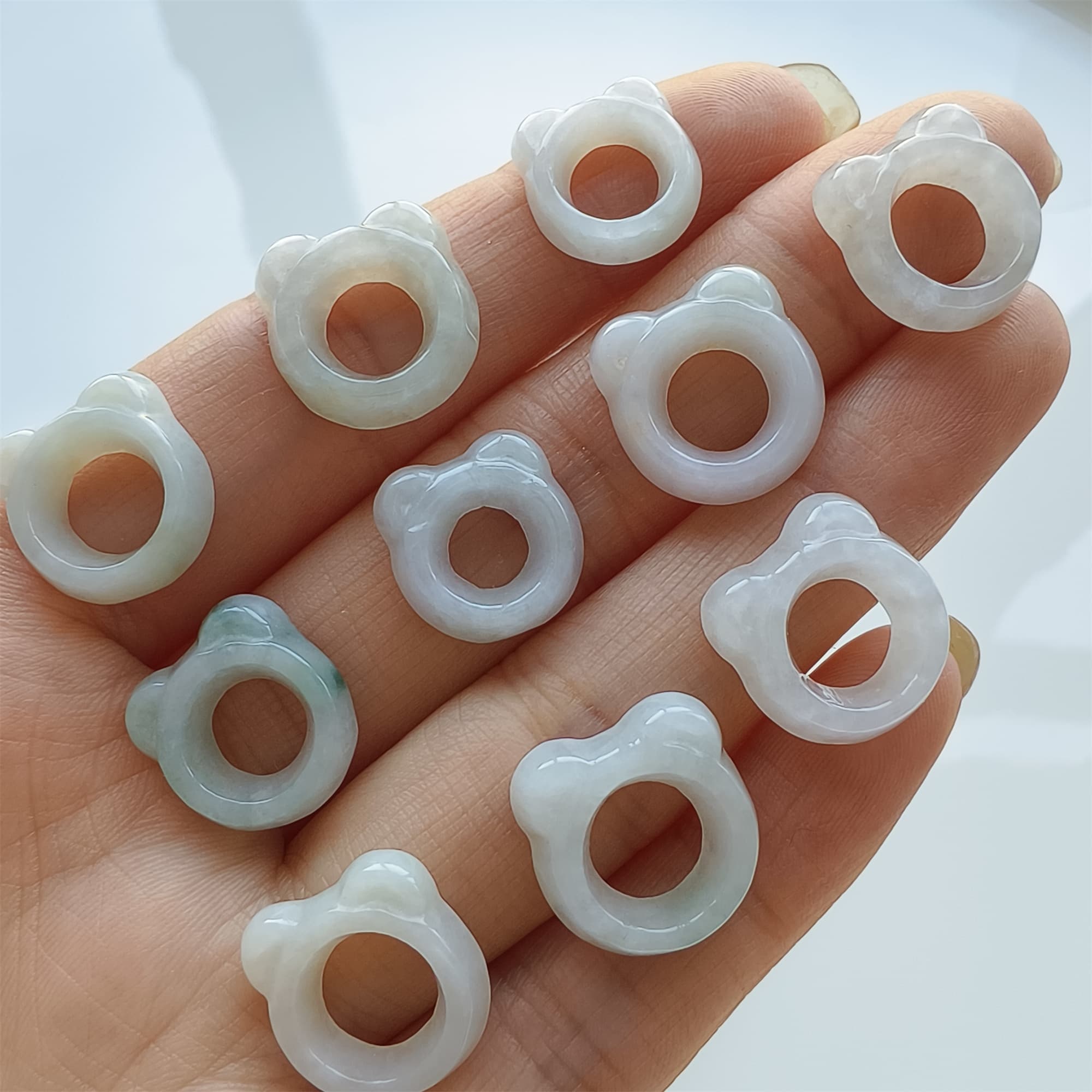 DDP 5pcs 12-13.5mm Natural Certificated Type A Green White Burmese Jadeite Bear Beads