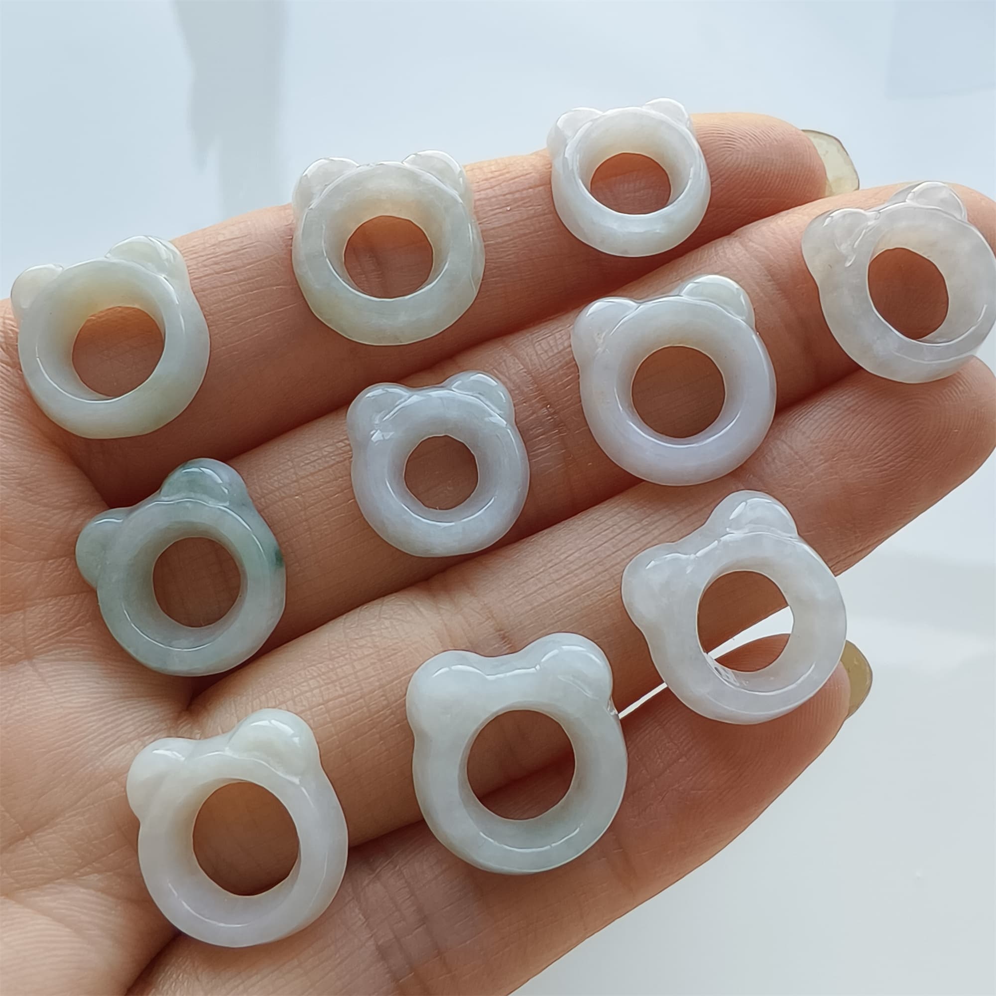 DDP 5pcs 12-13.5mm Natural Certificated Type A Green White Burmese Jadeite Bear Beads
