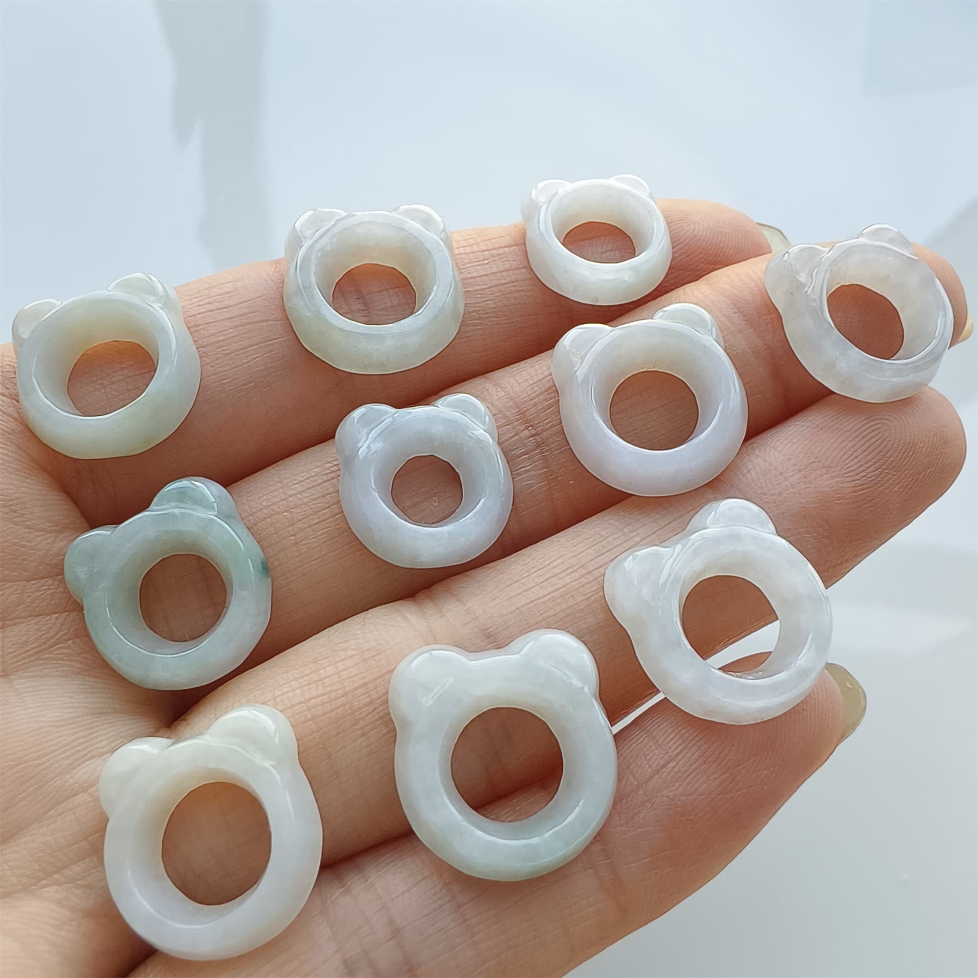 DDP 5pcs 12-13.5mm Natural Certificated Type A Green White Burmese Jadeite Bear Beads