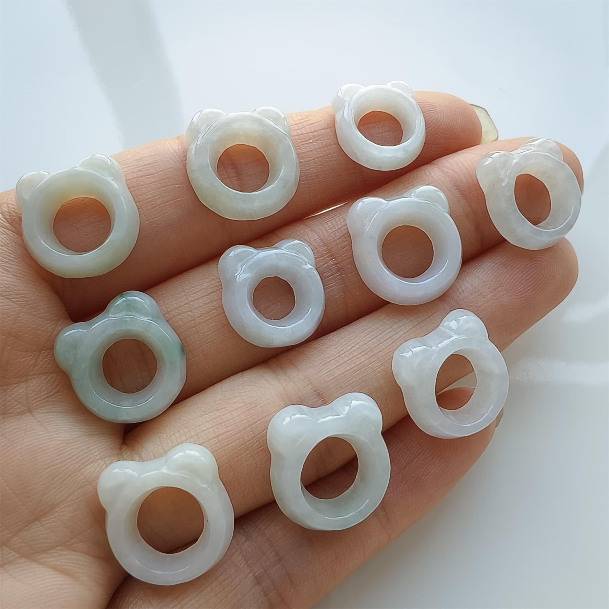 DDP 5pcs 12-13.5mm Natural Certificated Type A Green White Burmese Jadeite Bear Beads