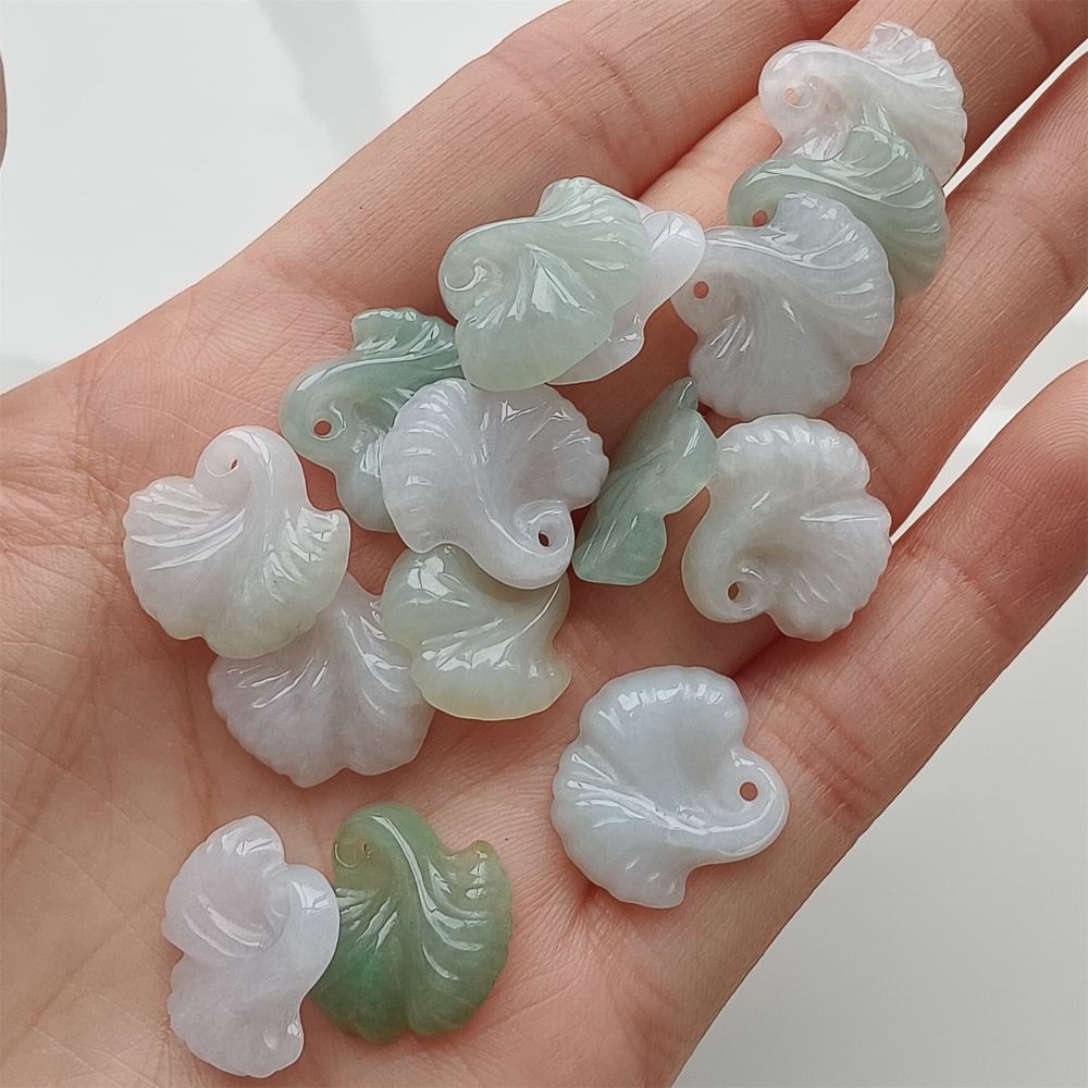 DDP 5pcs 15-16mm Natural Certificated Type A Green White Burmese Jadeite Ginkgo Leaf Beads