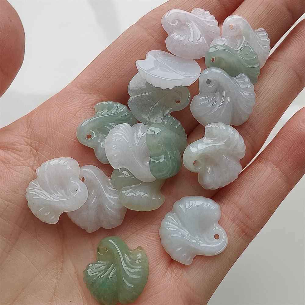 DDP 5pcs 15-16mm Natural Certificated Type A Green White Burmese Jadeite Ginkgo Leaf Beads