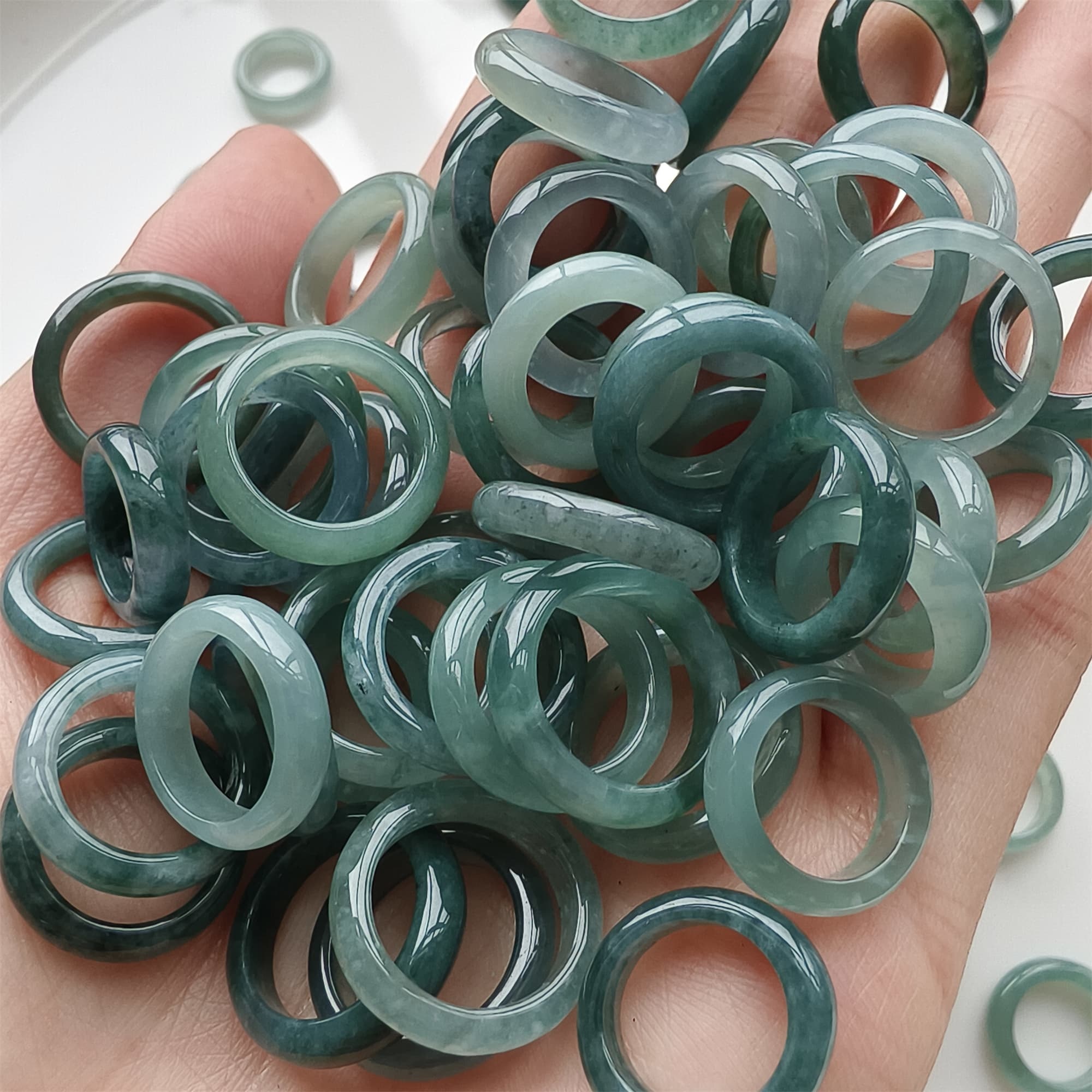 DDP 10pcs 13-16.5mm Natural Certificated Type A Blue Guatemalan Jadeite Donut And Rings