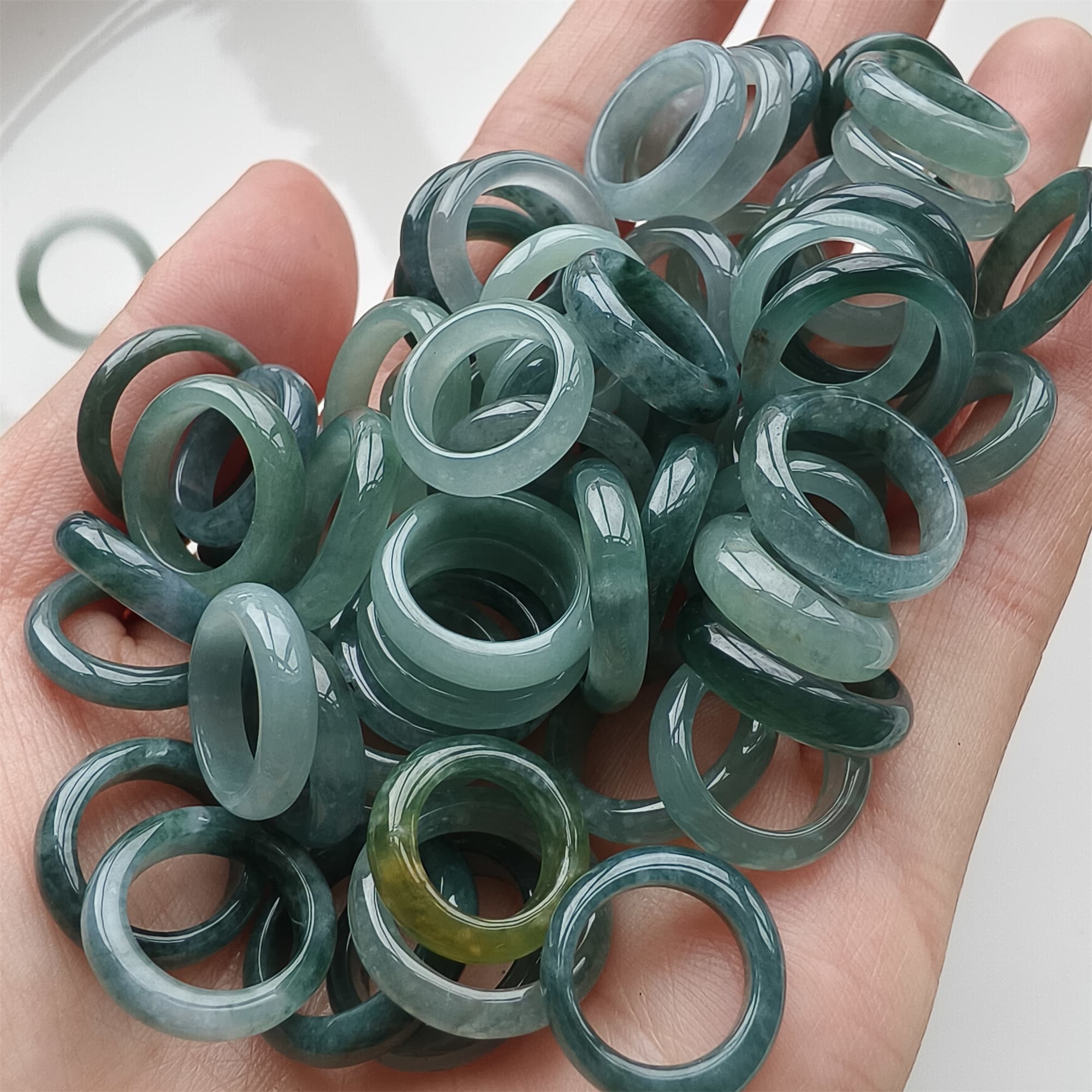 DDP 10pcs 13-16.5mm Natural Certificated Type A Blue Guatemalan Jadeite Donut And Rings