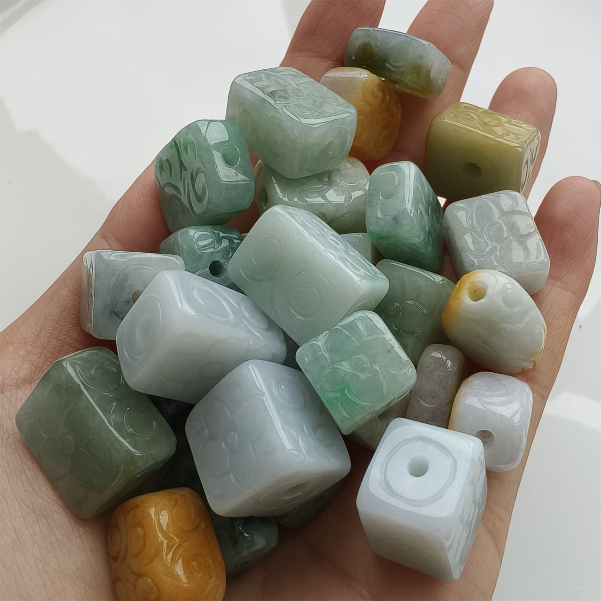 DDP 5pcs 11.5-19mm Natural Certificated Multi Color Burmese Jadeite Rectangle Square Beads With Flower Carved