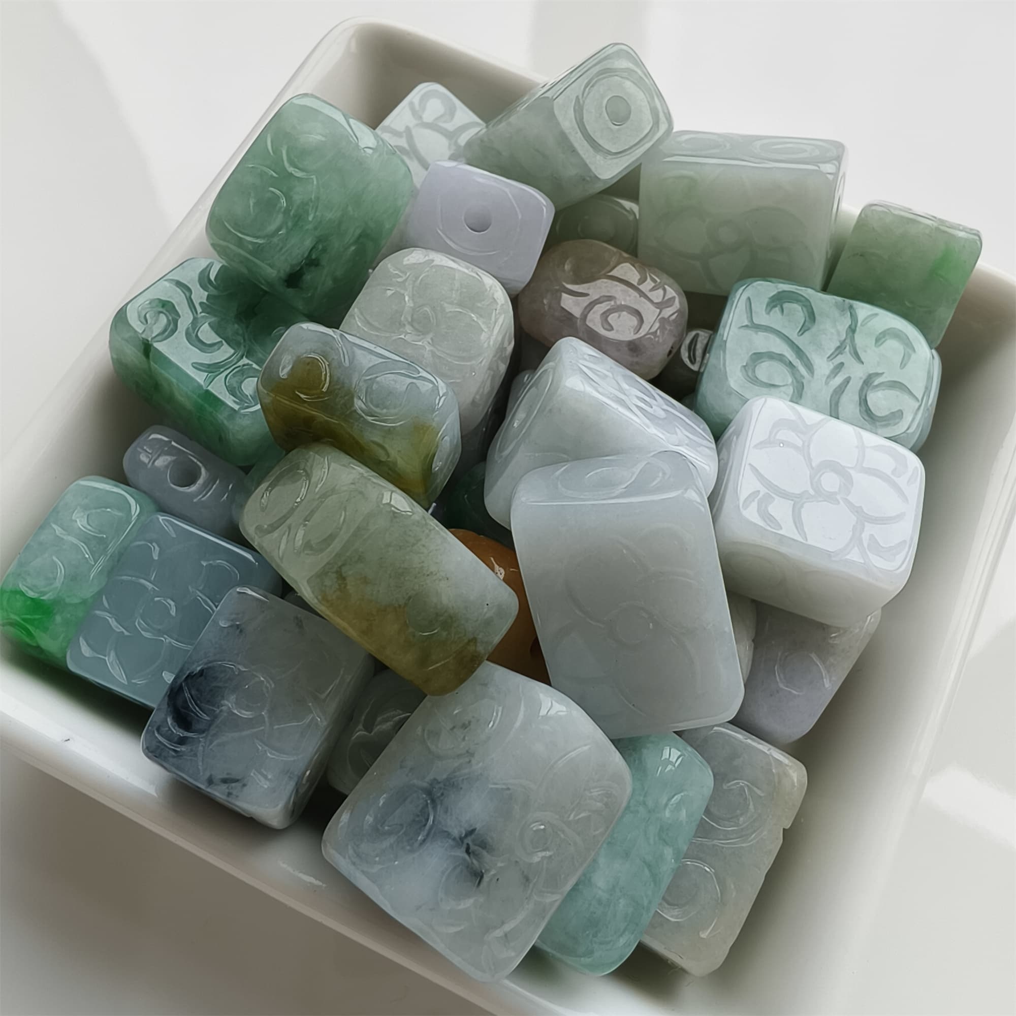 DDP 5pcs 11.5-19mm Natural Certificated Multi Color Burmese Jadeite Rectangle Square Beads With Flower Carved
