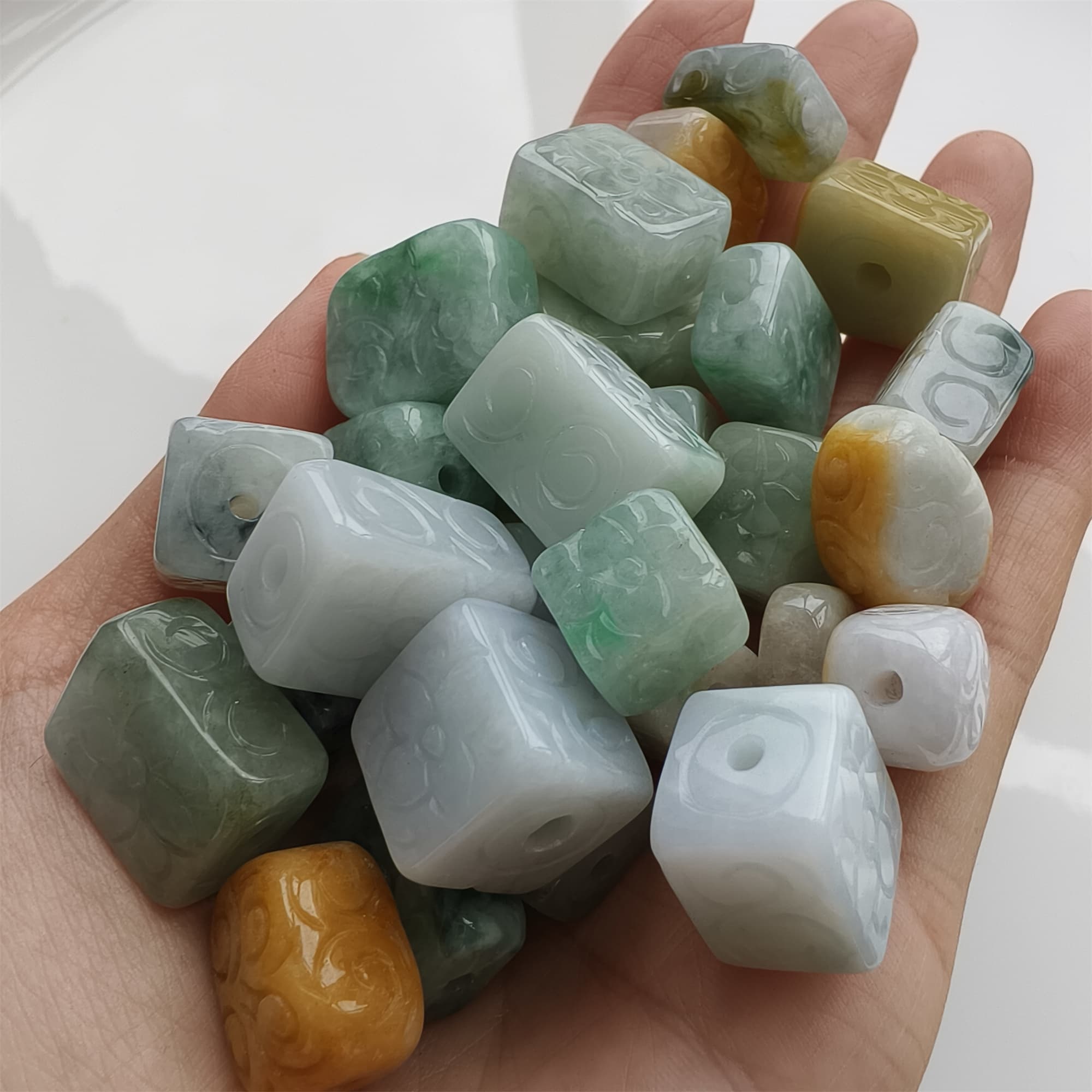 DDP 5pcs 11.5-19mm Natural Certificated Multi Color Burmese Jadeite Rectangle Square Beads With Flower Carved