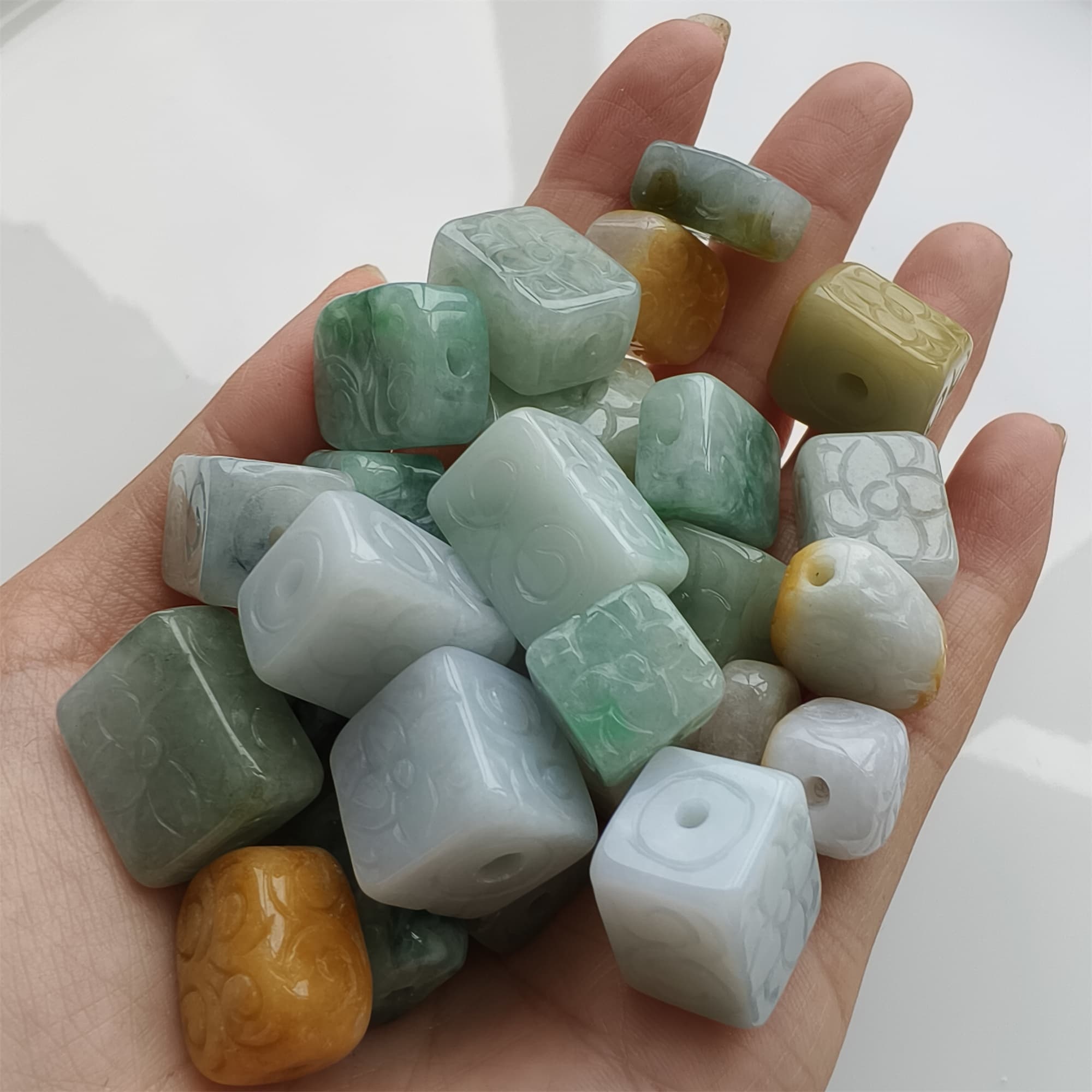 DDP 5pcs 11.5-19mm Natural Certificated Multi Color Burmese Jadeite Rectangle Square Beads With Flower Carved