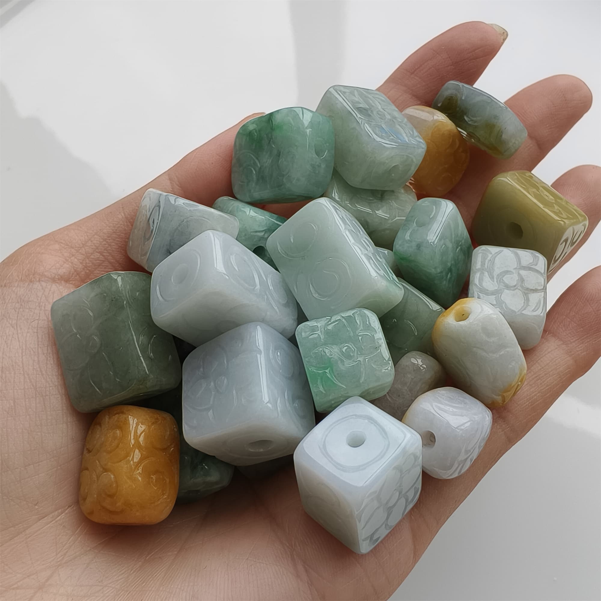 DDP 5pcs 11.5-19mm Natural Certificated Multi Color Burmese Jadeite Rectangle Square Beads With Flower Carved