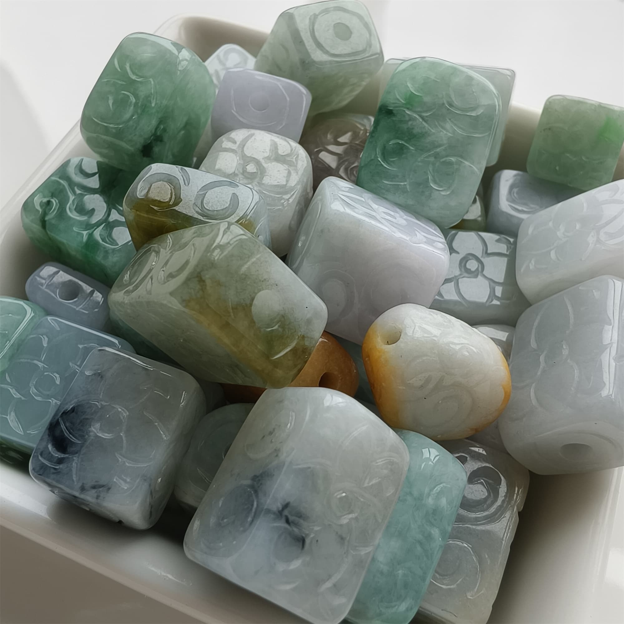 DDP 5pcs 11.5-19mm Natural Certificated Multi Color Burmese Jadeite Rectangle Square Beads With Flower Carved