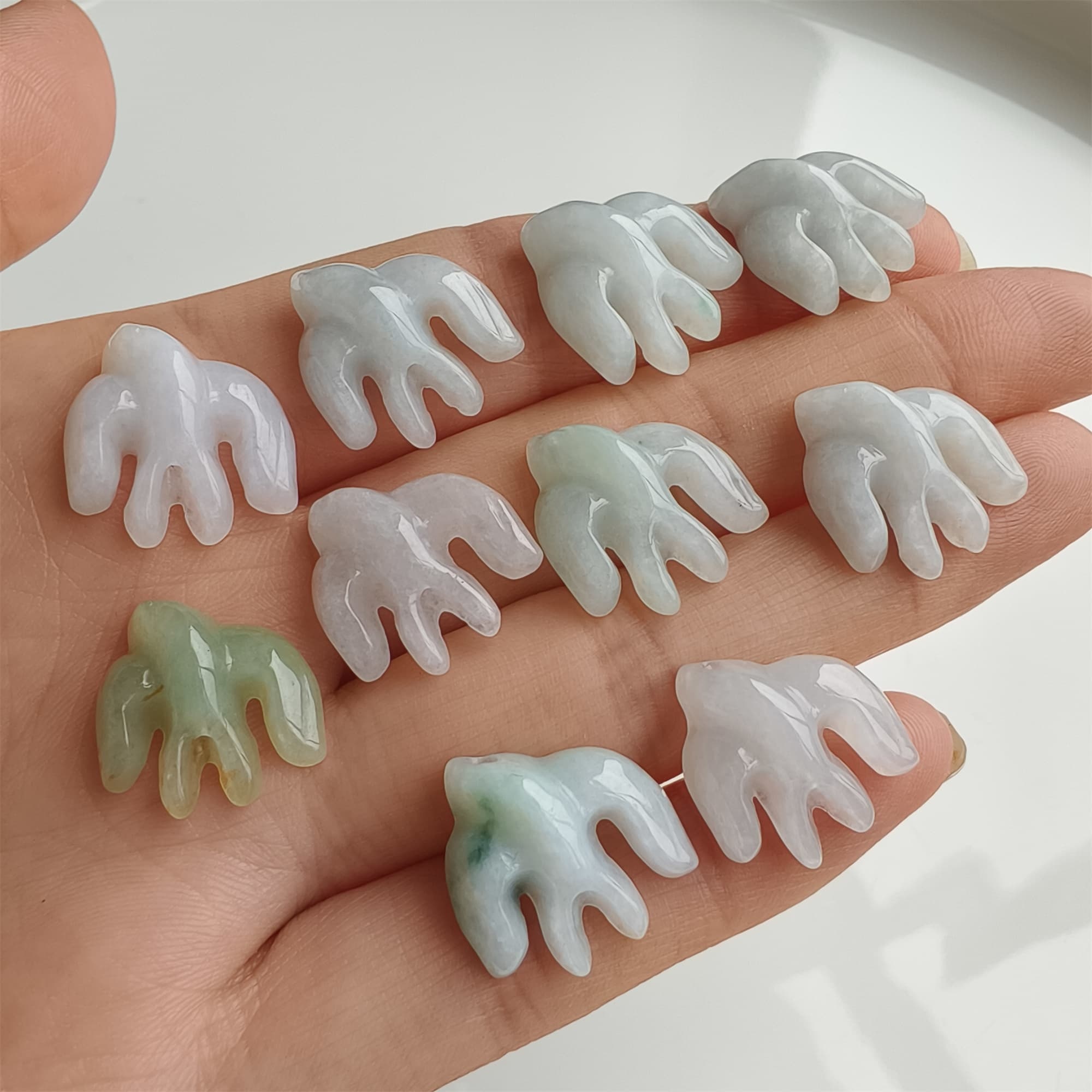 DDP 5pcs 15-16mm Natural Certificated Type A Icy Green White Burmese Jadeite Swallow Beads