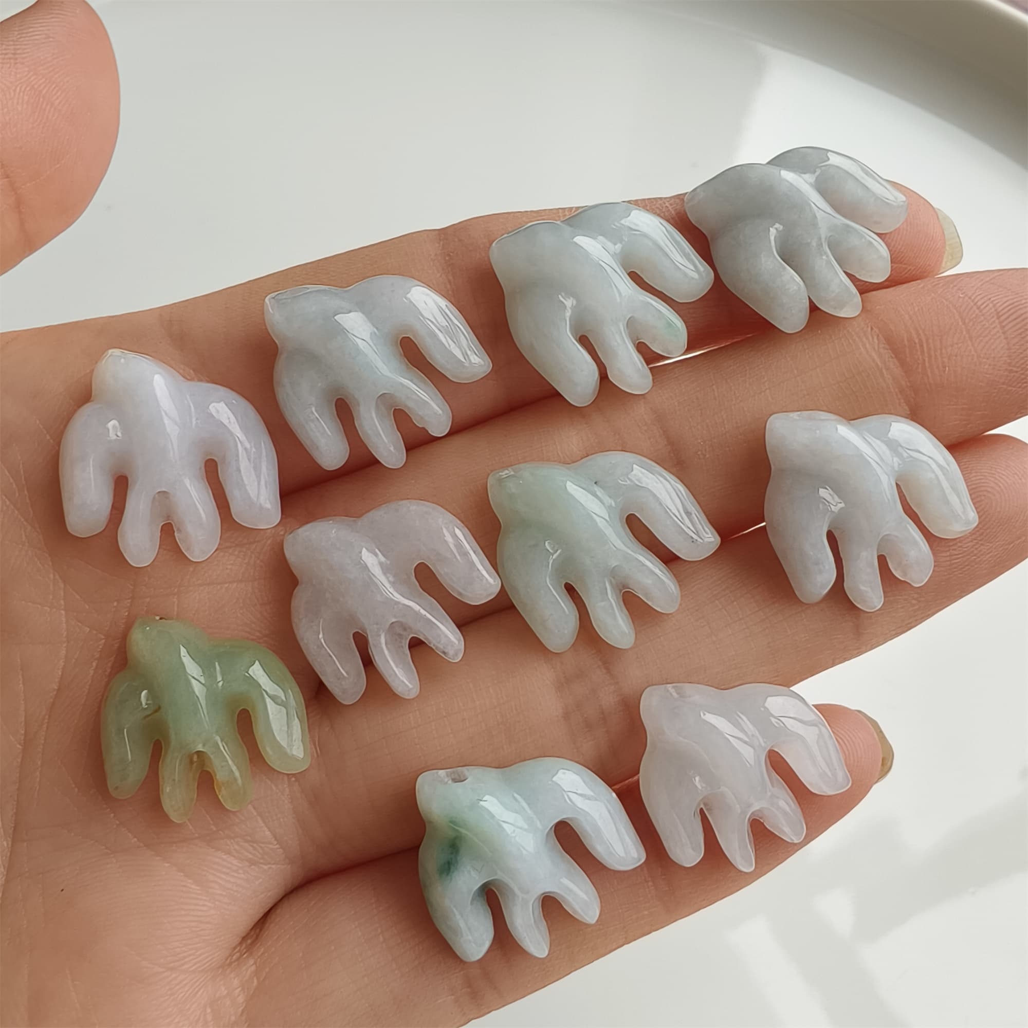 DDP 5pcs 15-16mm Natural Certificated Type A Icy Green White Burmese Jadeite Swallow Beads