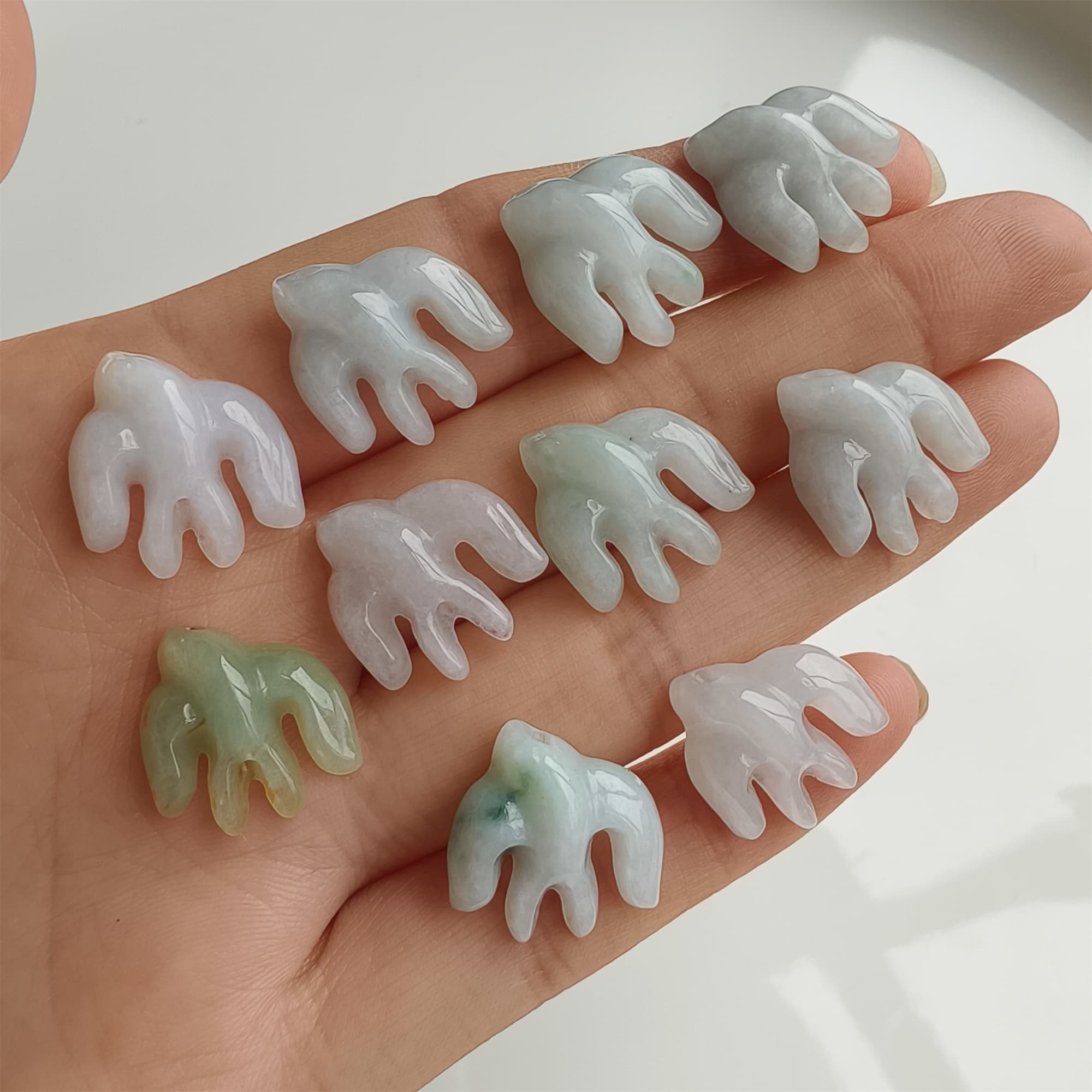 DDP 5pcs 15-16mm Natural Certificated Type A Icy Green White Burmese Jadeite Swallow Beads