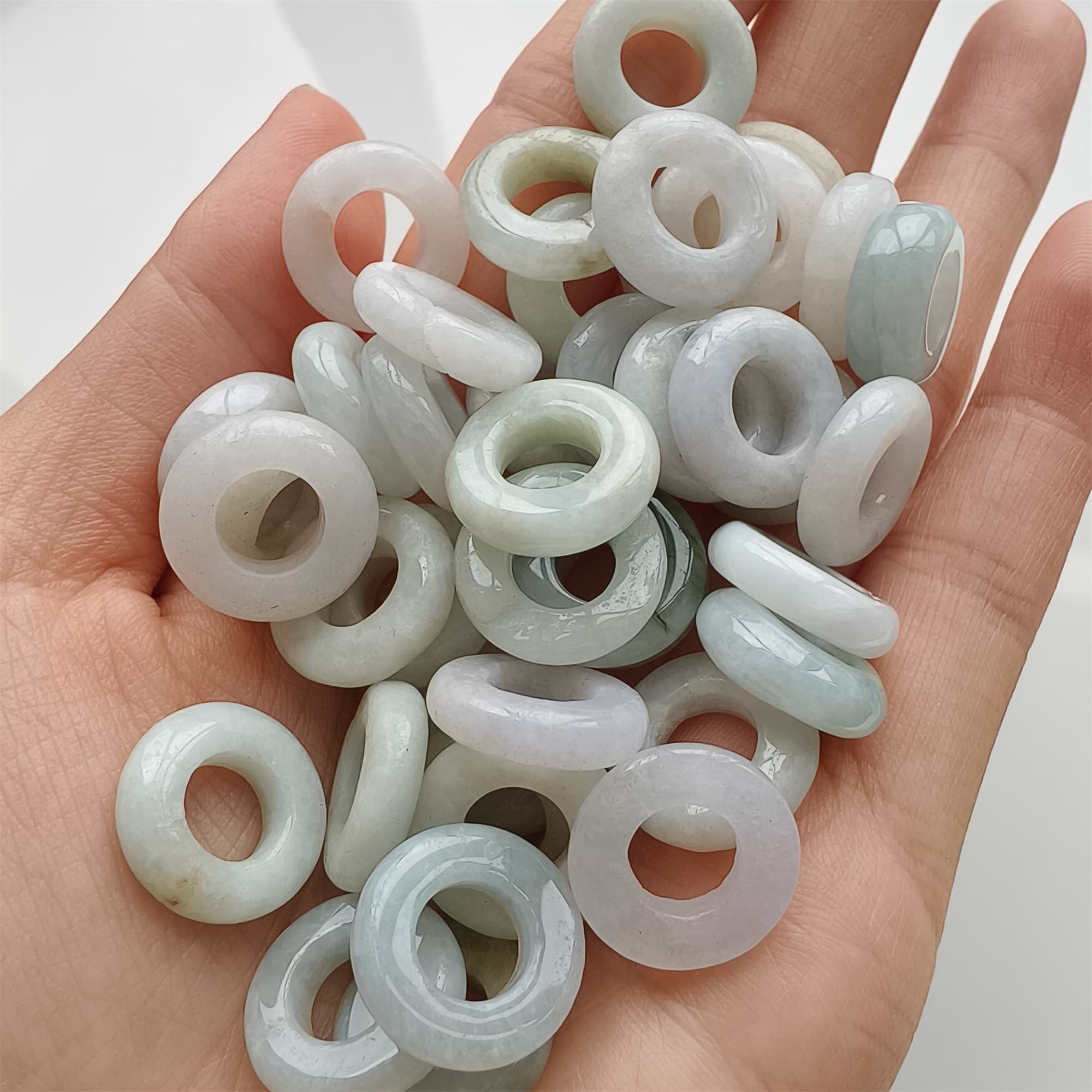 DDP 30pcs 15mm Natural Certificated Type A Green White Burmese Jadeite Donut And Ring Beads