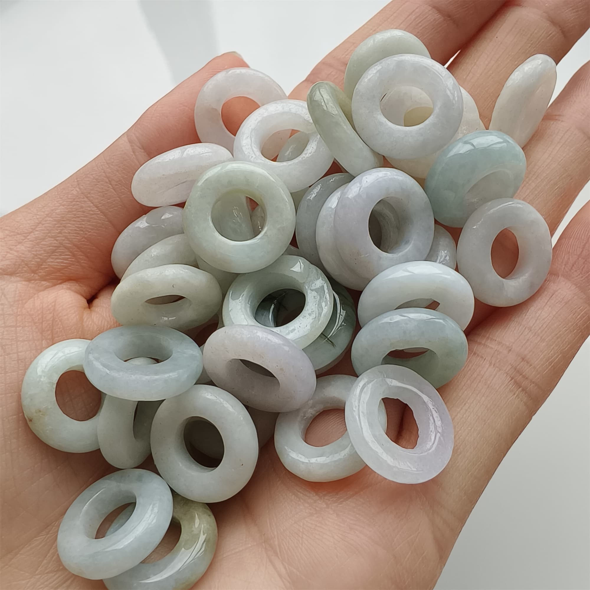 DDP 30pcs 15mm Natural Certificated Type A Green White Burmese Jadeite Donut And Ring Beads
