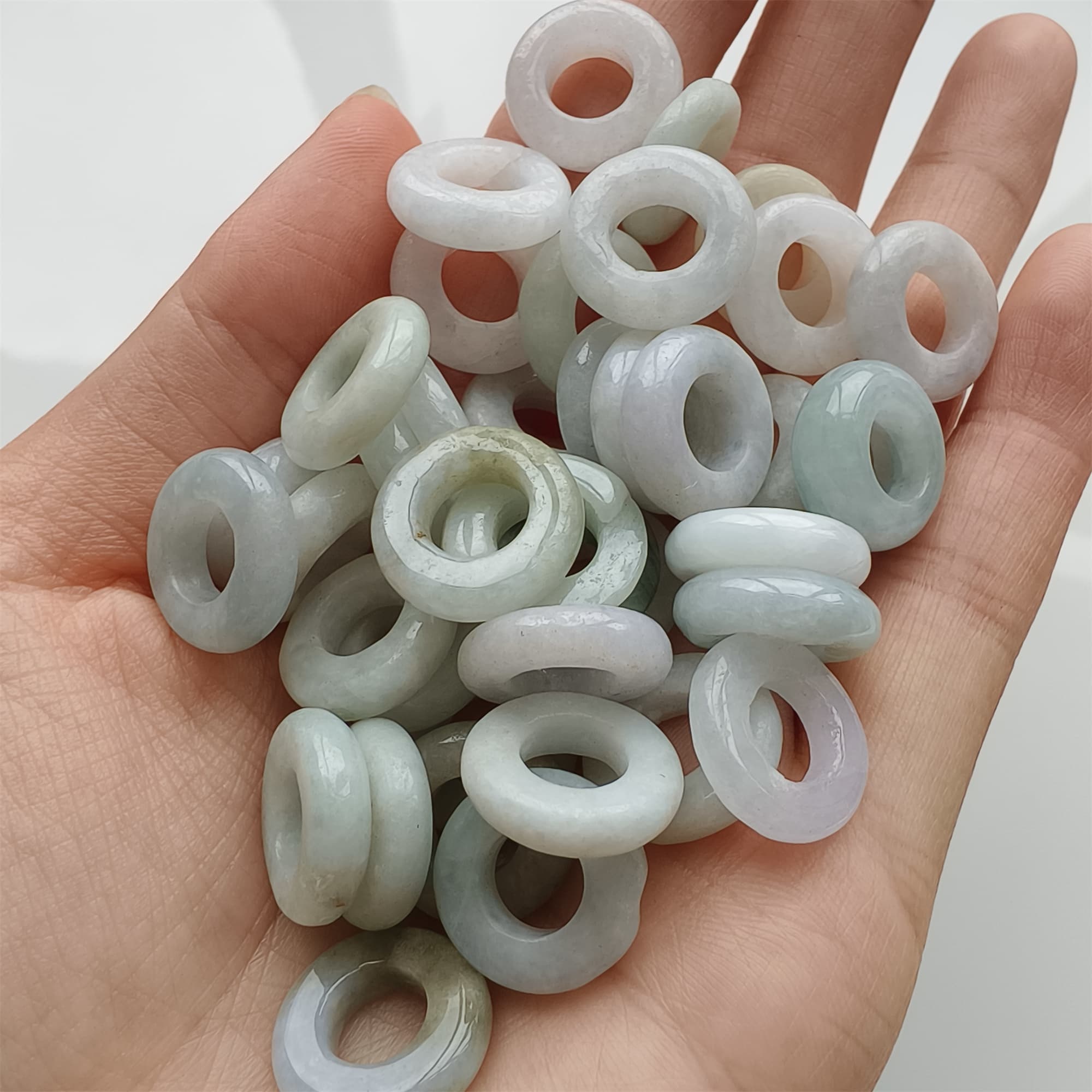 DDP 30pcs 15mm Natural Certificated Type A Green White Burmese Jadeite Donut And Ring Beads