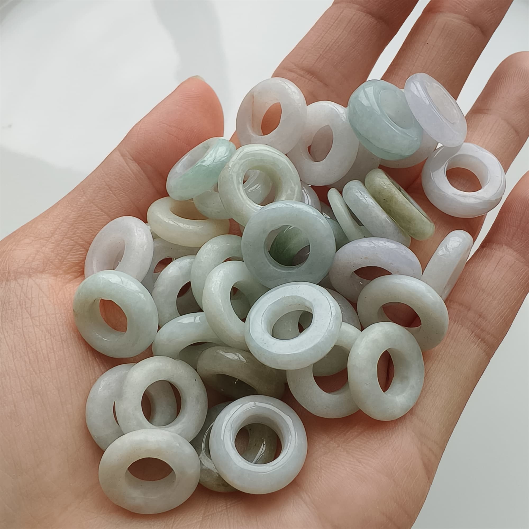DDP 30pcs 15mm Natural Certificated Type A Green White Burmese Jadeite Donut And Ring Beads