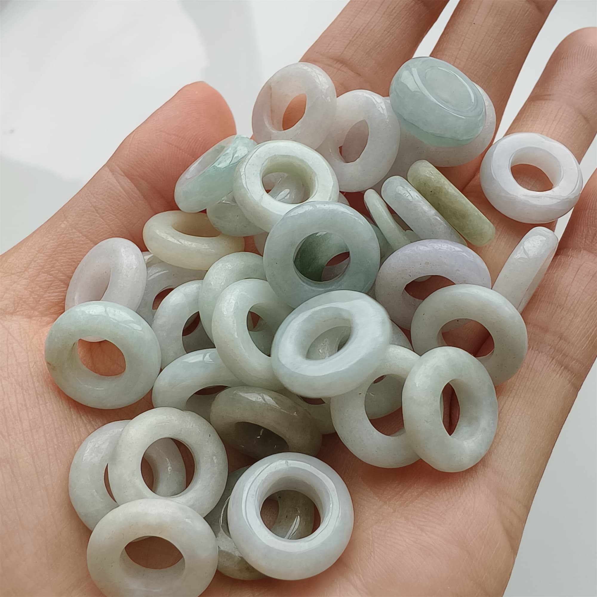DDP 30pcs 15mm Natural Certificated Type A Green White Burmese Jadeite Donut And Ring Beads