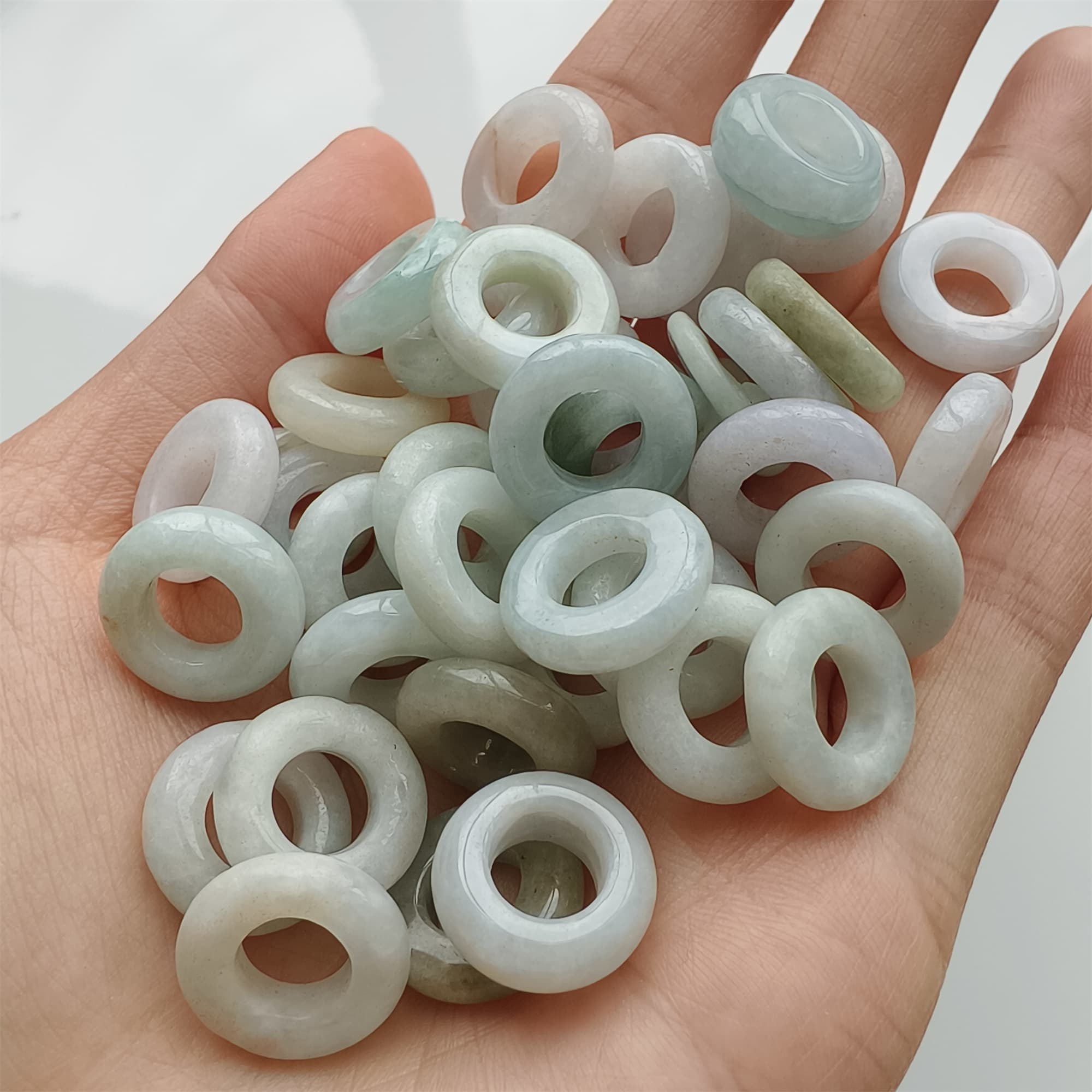 DDP 30pcs 15mm Natural Certificated Type A Green White Burmese Jadeite Donut And Ring Beads
