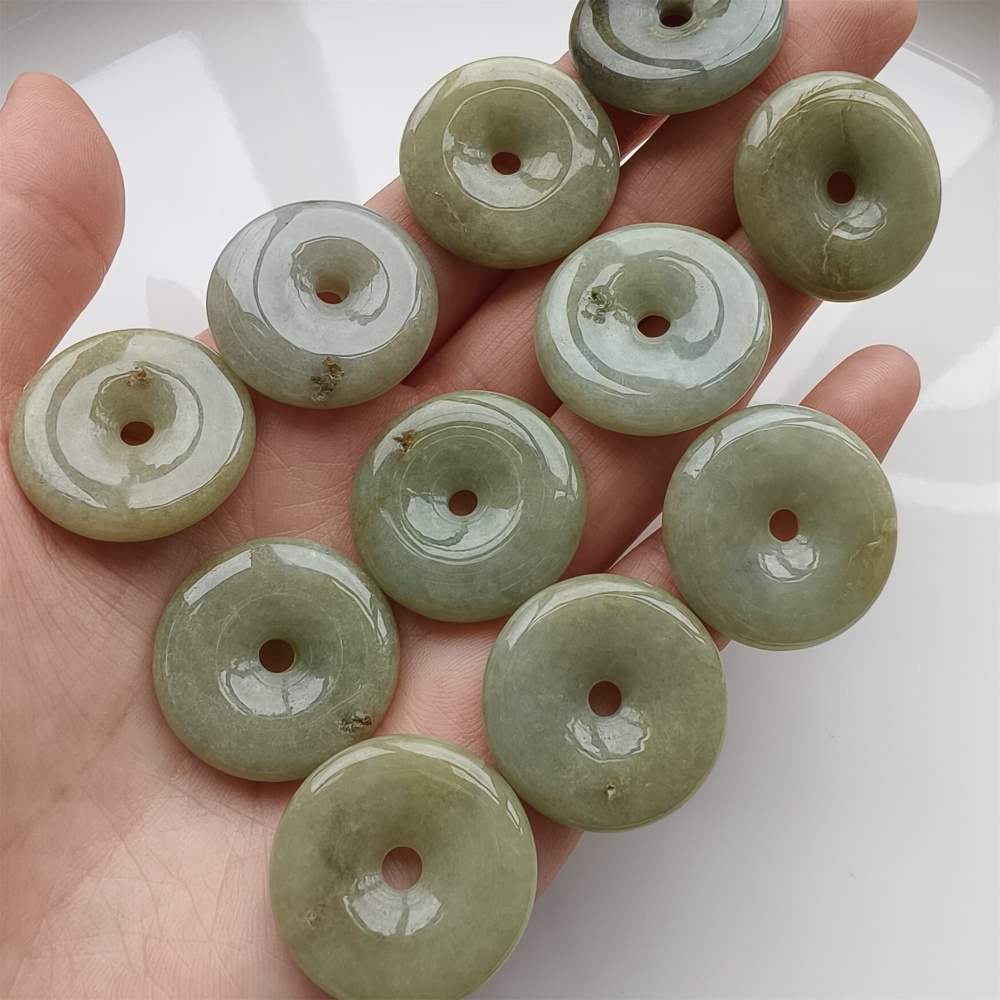 DDP 10pcs 22.5-25mm Natural Yellow Green Burmese Jadeite Safety Buckle Beads
