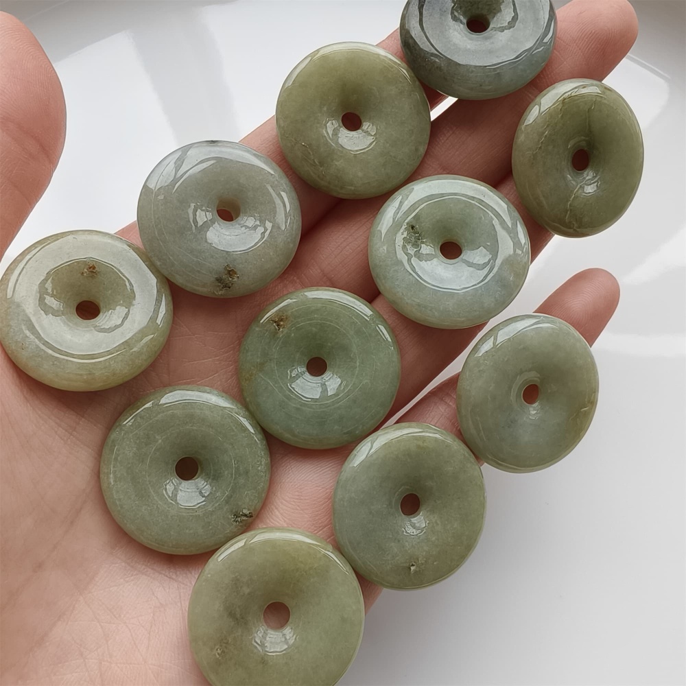 DDP 10pcs 22.5-25mm Natural Yellow Green Burmese Jadeite Safety Buckle Beads