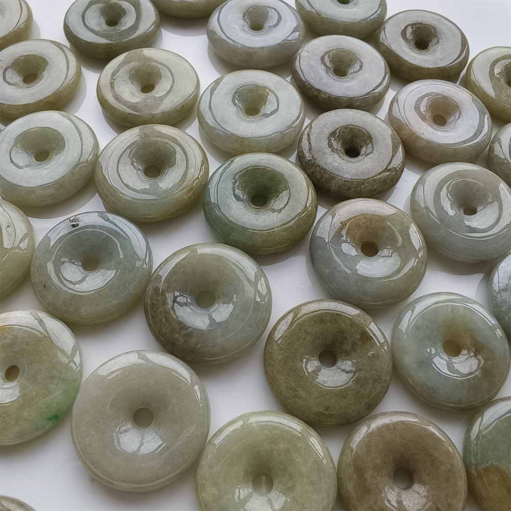 DDP 10pcs 22.5-25mm Natural Yellow Green Burmese Jadeite Safety Buckle Beads