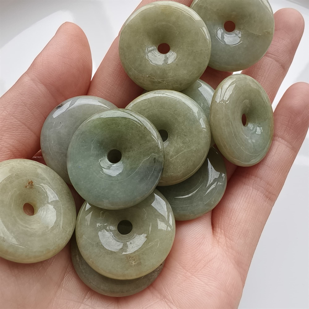 DDP 10pcs 22.5-25mm Natural Yellow Green Burmese Jadeite Safety Buckle Beads